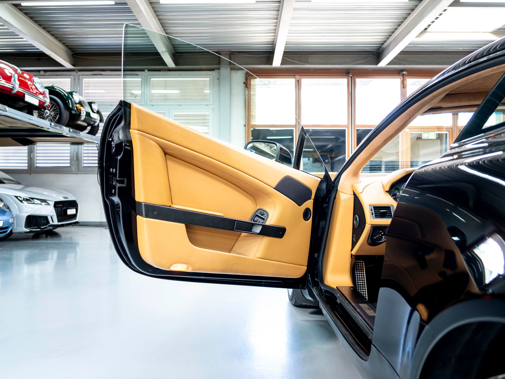 ASTON MARTIN V8 Vantage 4.7 Sportshift-image-20