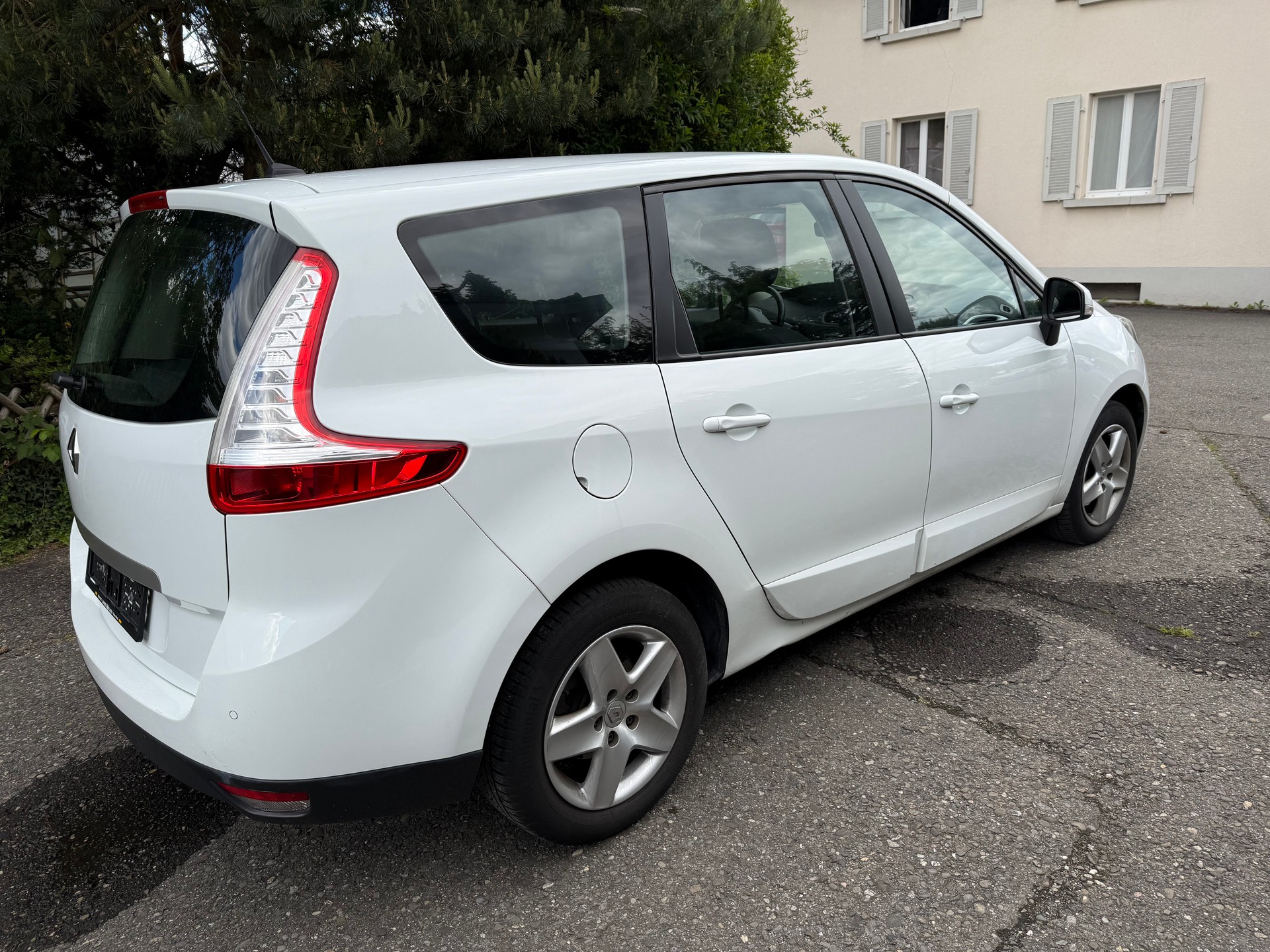 RENAULT Grand Scénic 1.5 dCi Expression EDC-image-3