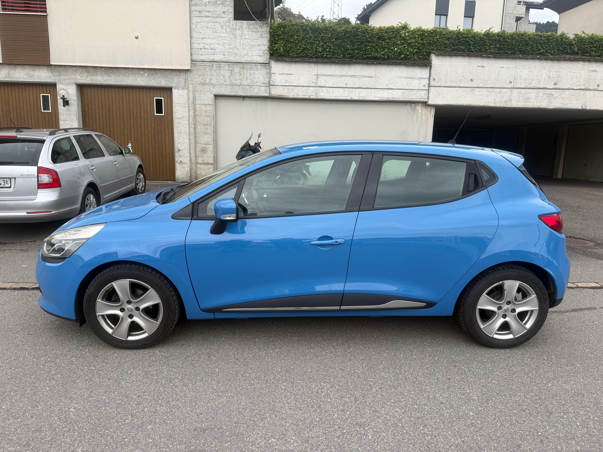 RENAULT Clio 1.5 dCi Dynamique-image-3