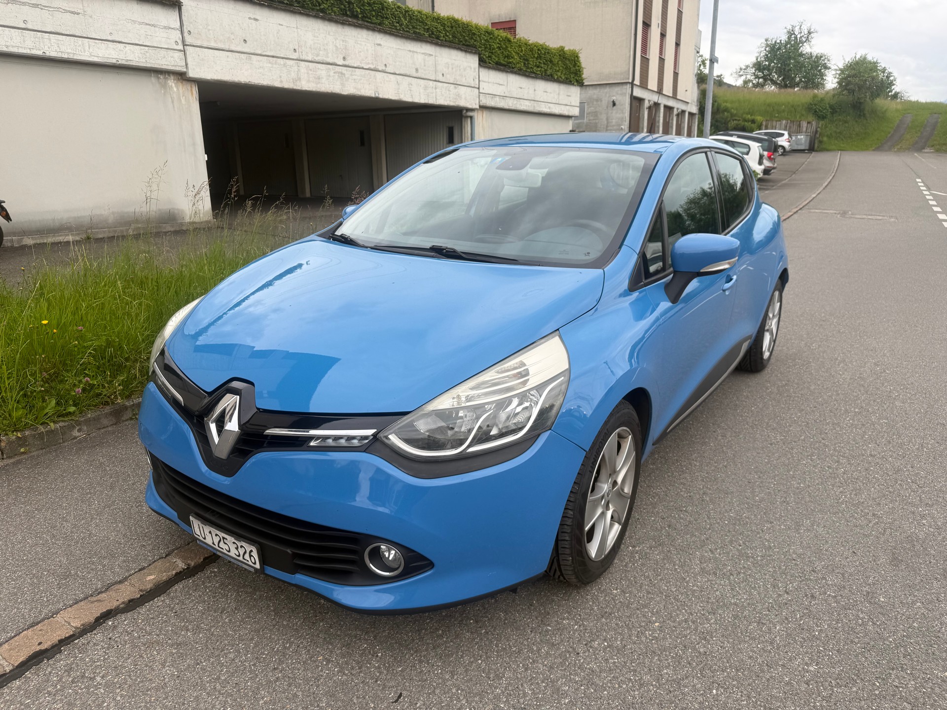 RENAULT Clio 1.5 dCi Dynamique-image-1