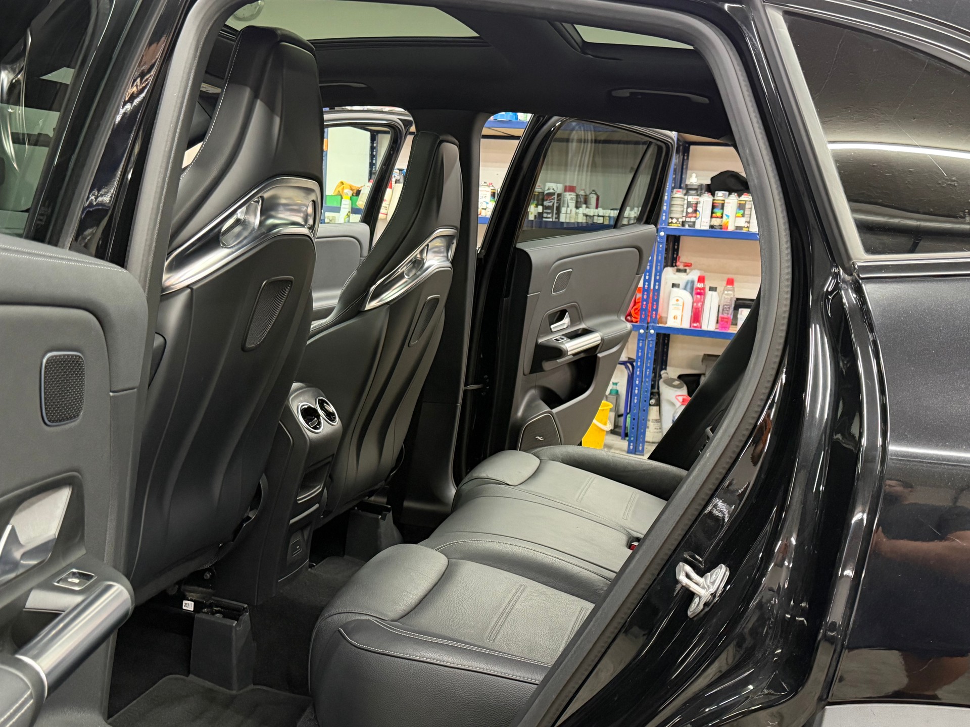 MERCEDES-BENZ GLA 45 S AMG 4Matic+ PERFORMANCE PAKET-image-8