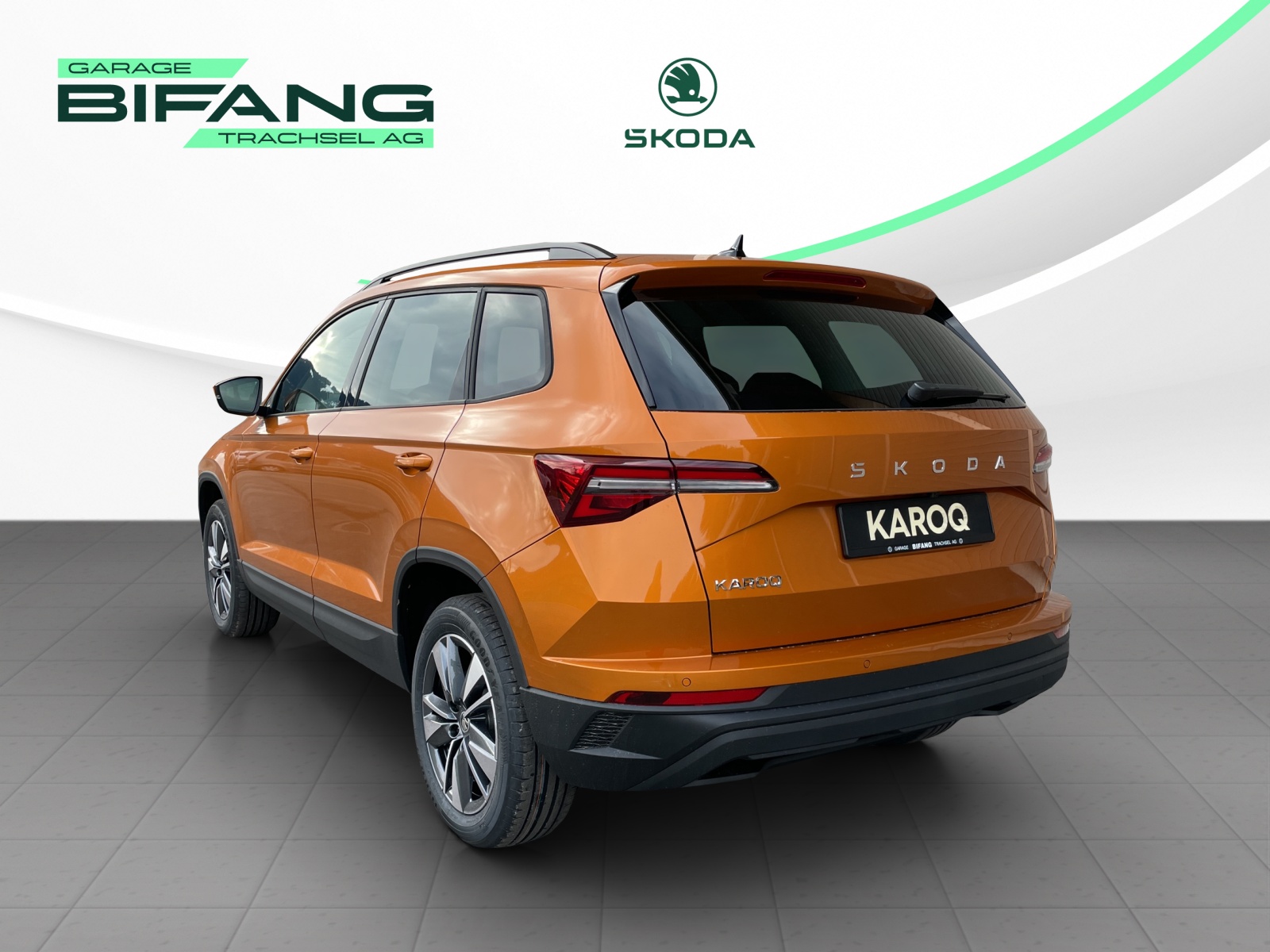 SKODA Karoq 1.5 TSI Dynamic DSG-showroom-element-3