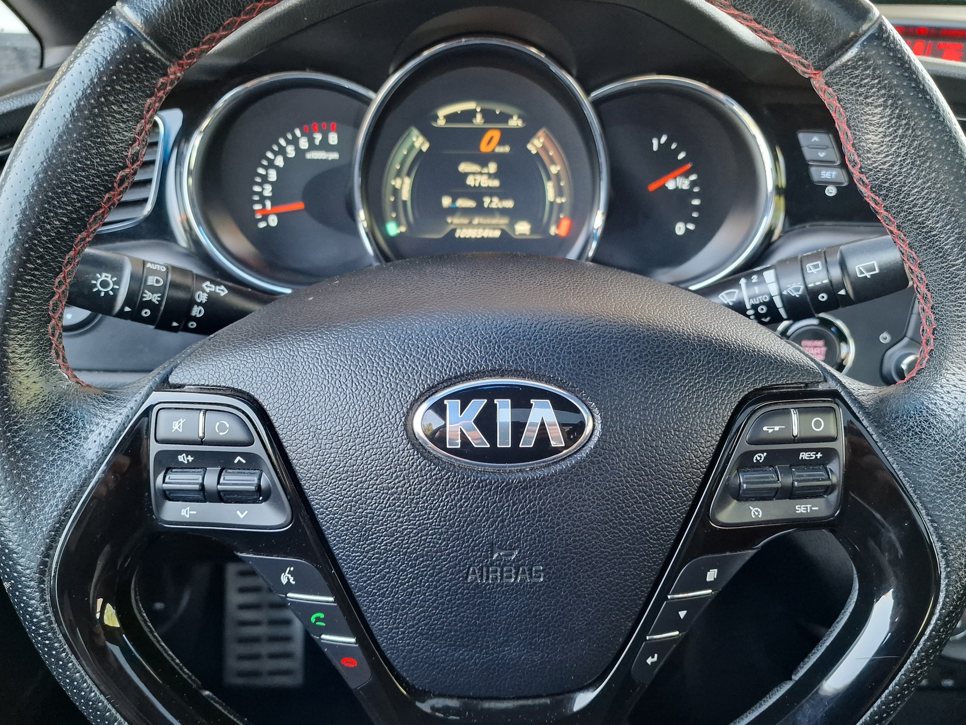 KIA Cee'd 1.6 GDi Turbo GT-image-9