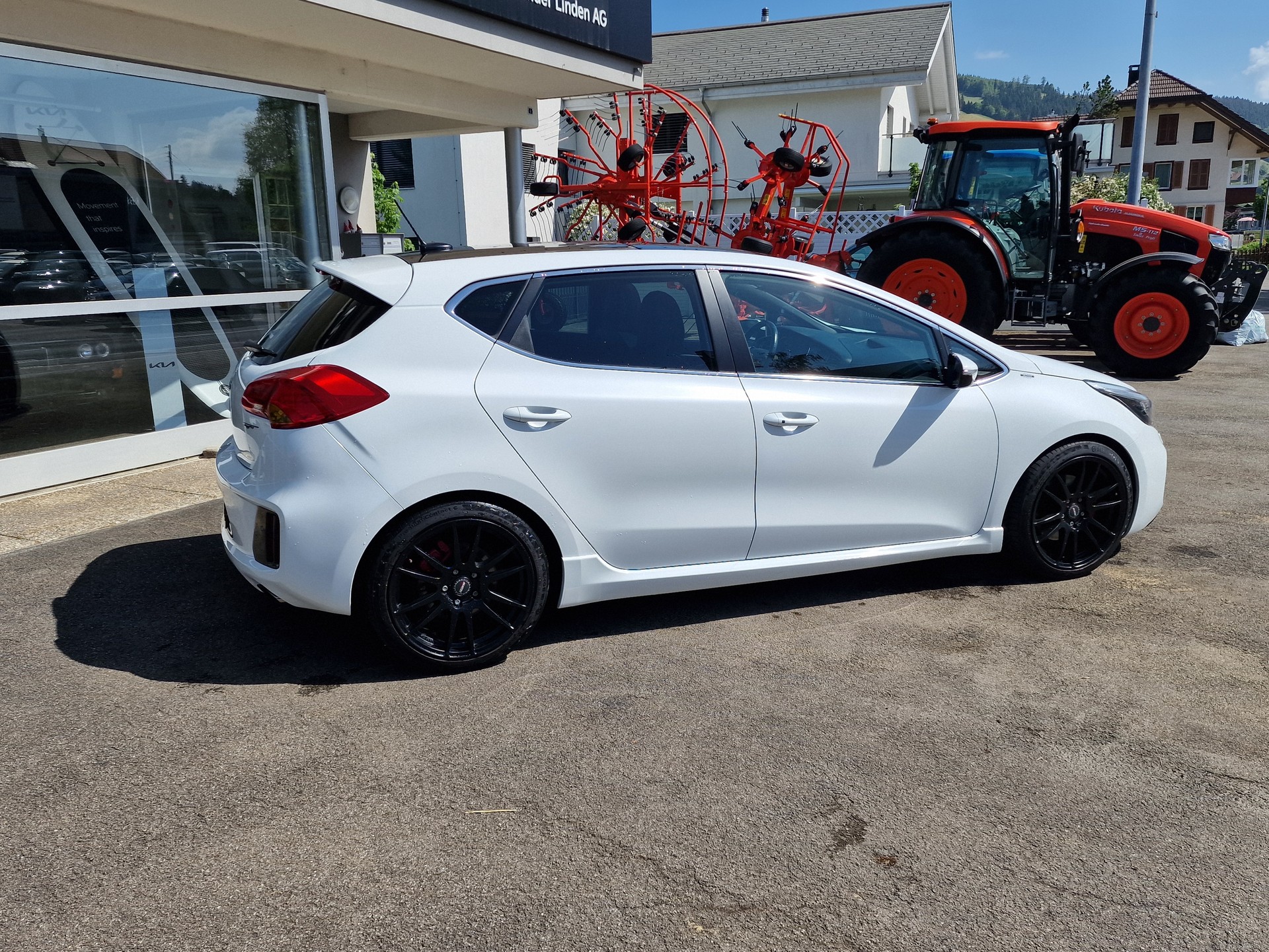 KIA Cee'd 1.6 GDi Turbo GT-showroom-element-1