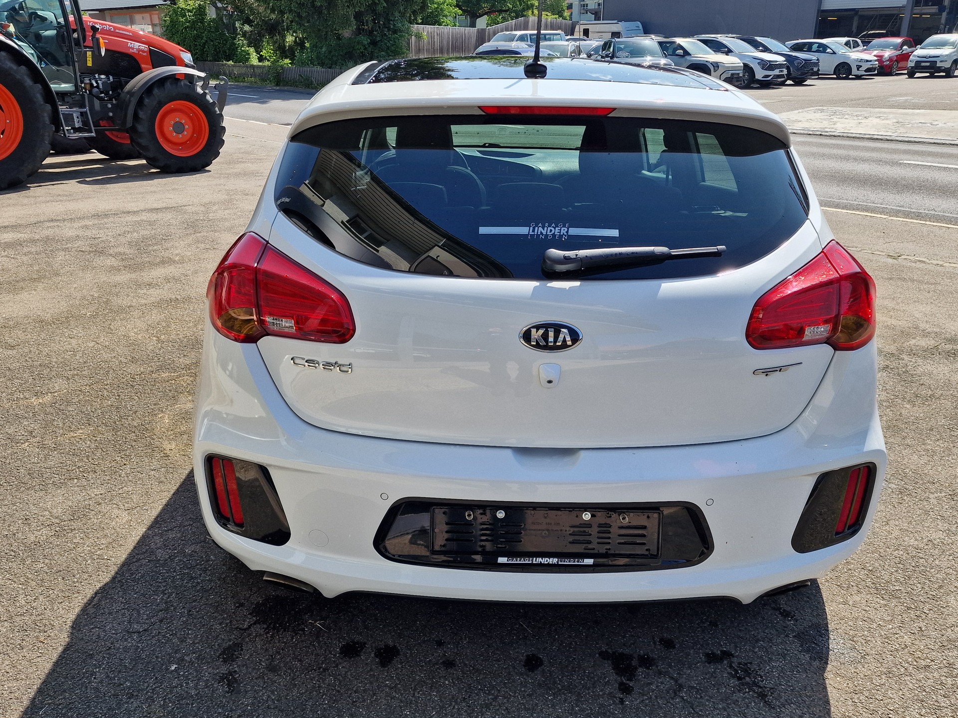 KIA Cee'd 1.6 GDi Turbo GT-showroom-element-2