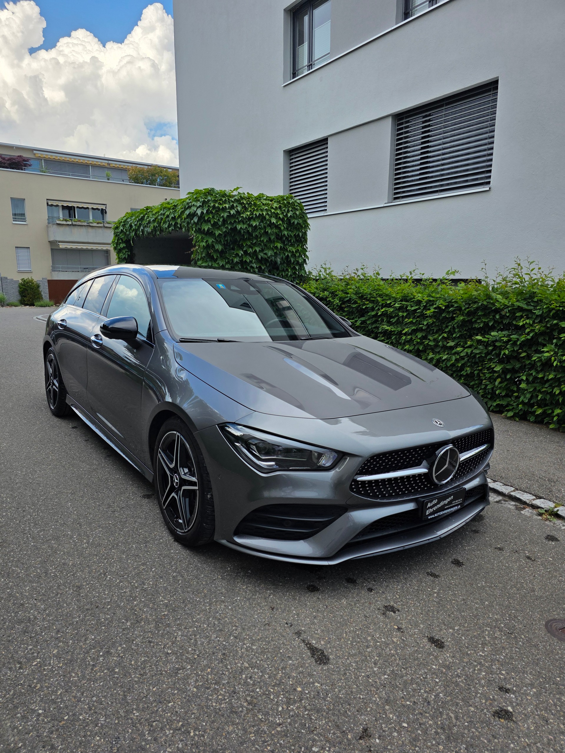 MERCEDES-BENZ CLA Shooting Brake 200 AMG Line 7G-DCT-showroom-element-3