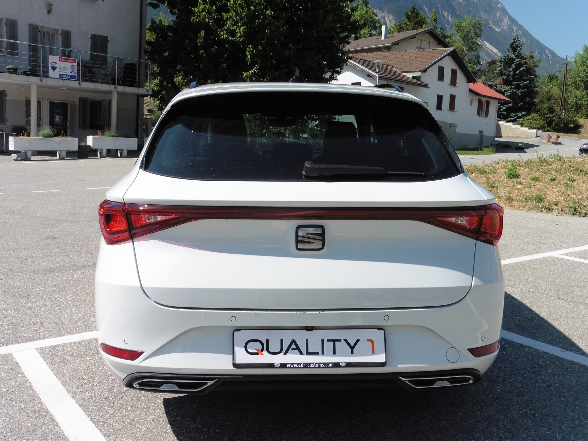 SEAT Leon ST 1.5 eTSI mHEV DSG FR-image-8