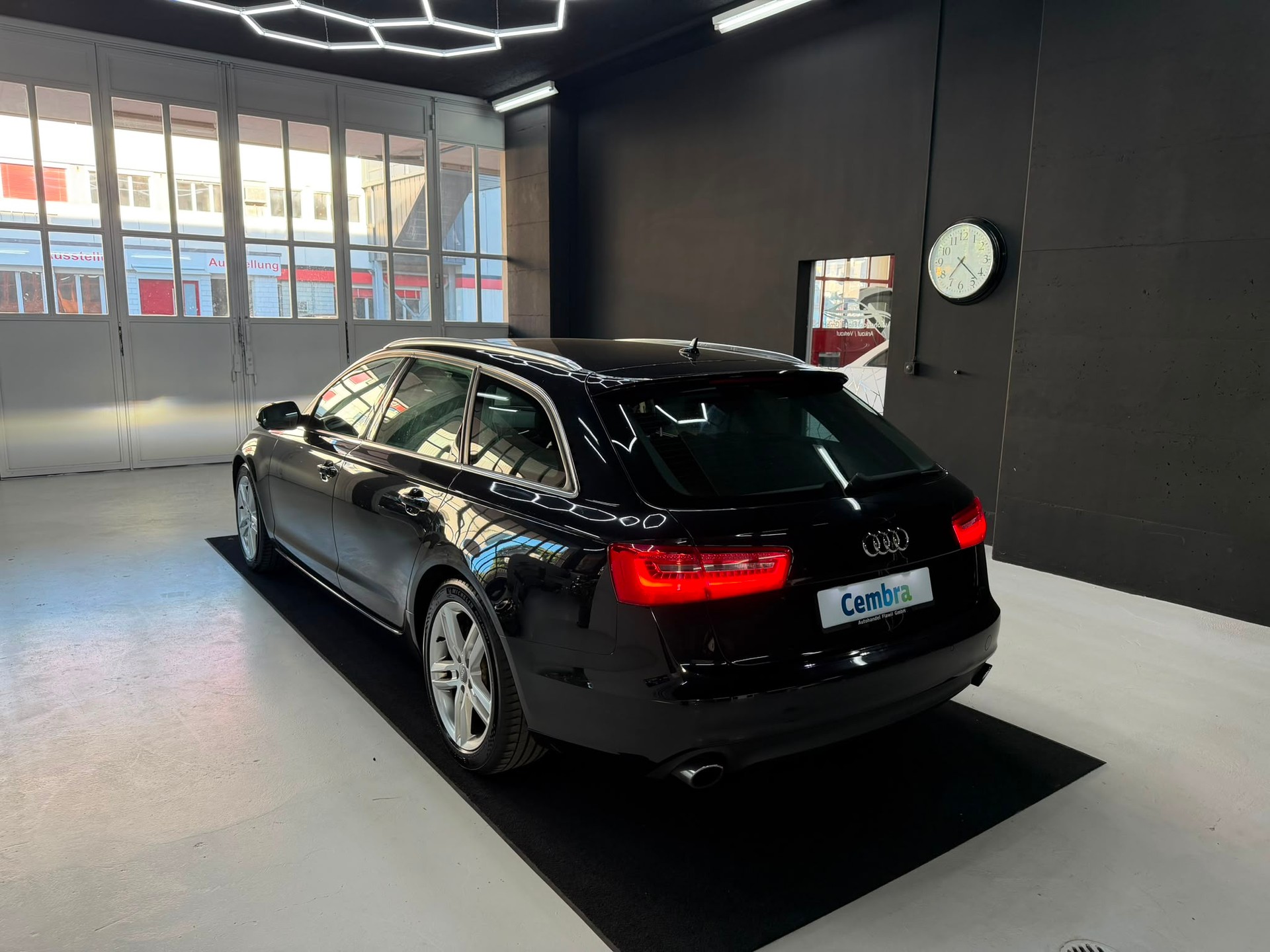 AUDI A6 Avant 3.0 BiTDI V6 quattro tiptronic-image-12