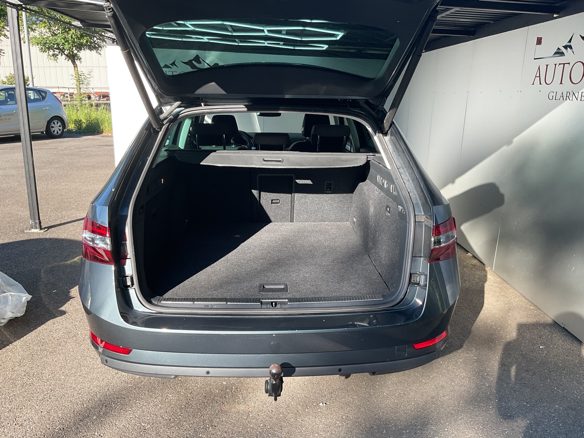 SKODA Superb Combi 1.5 TSI ACT Ambition DSG-image-12