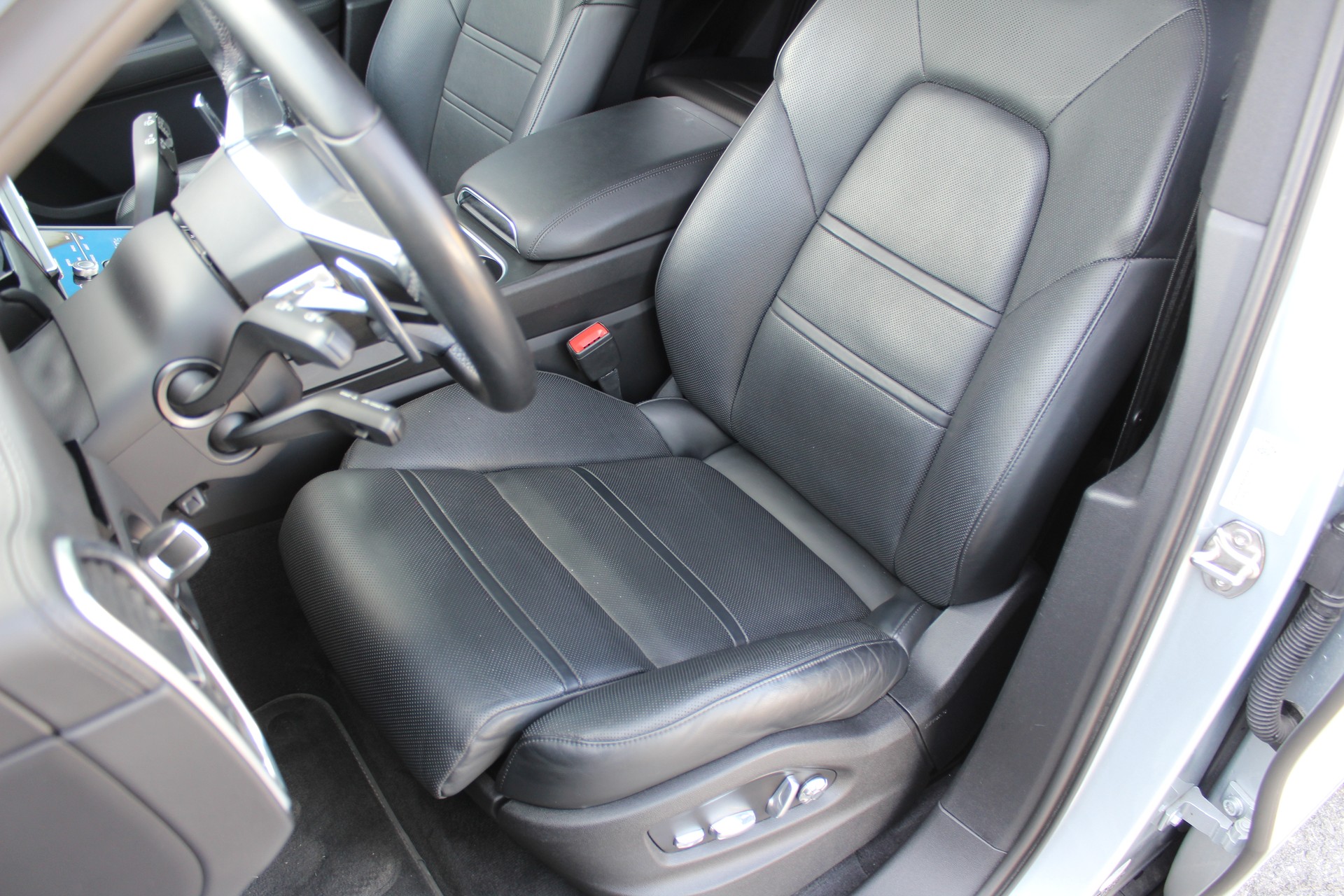 PORSCHE Cayenne-image-10