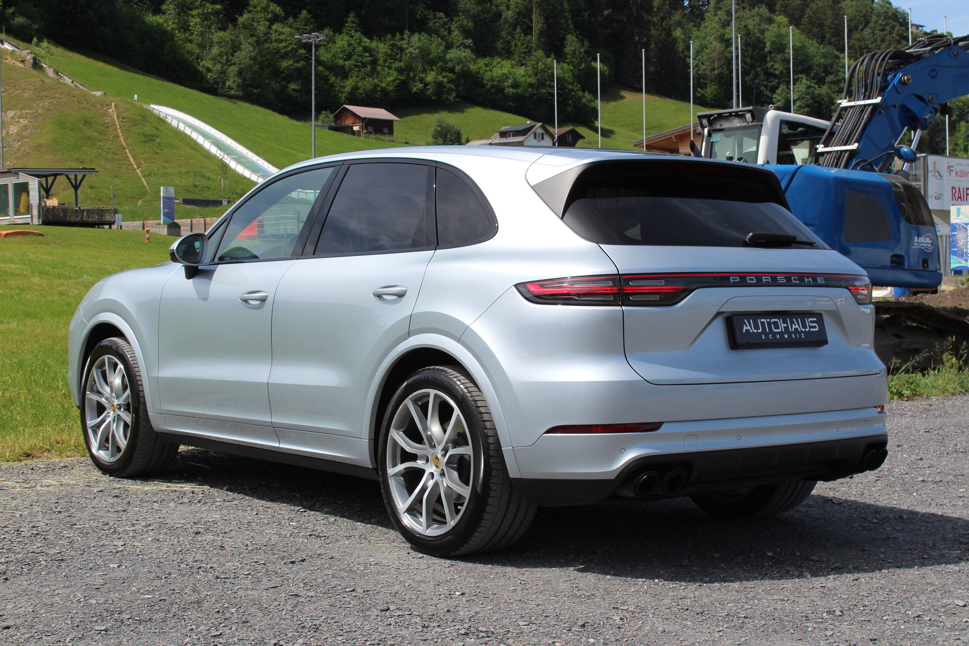 PORSCHE Cayenne-image-6