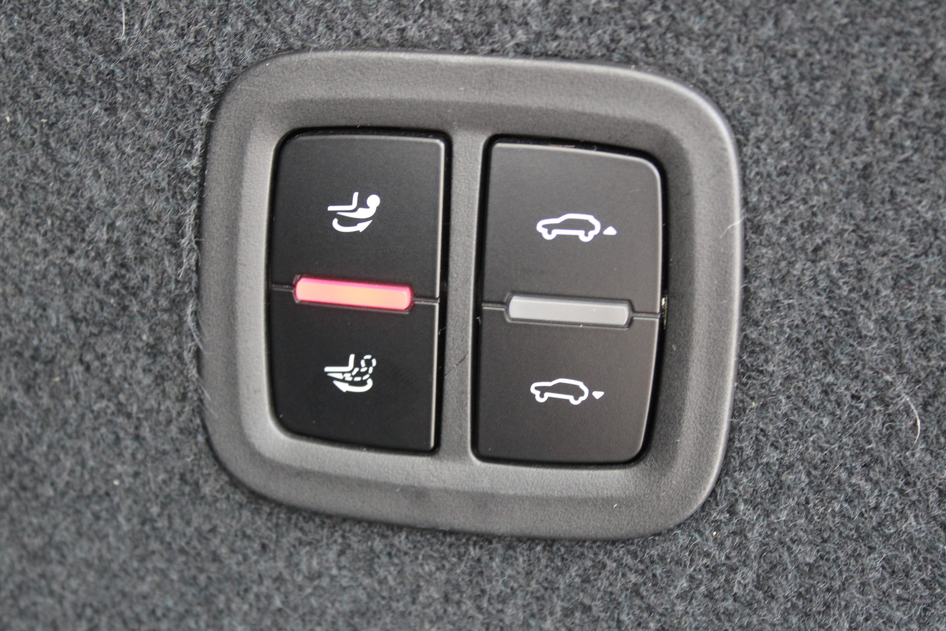 PORSCHE Cayenne-image-22