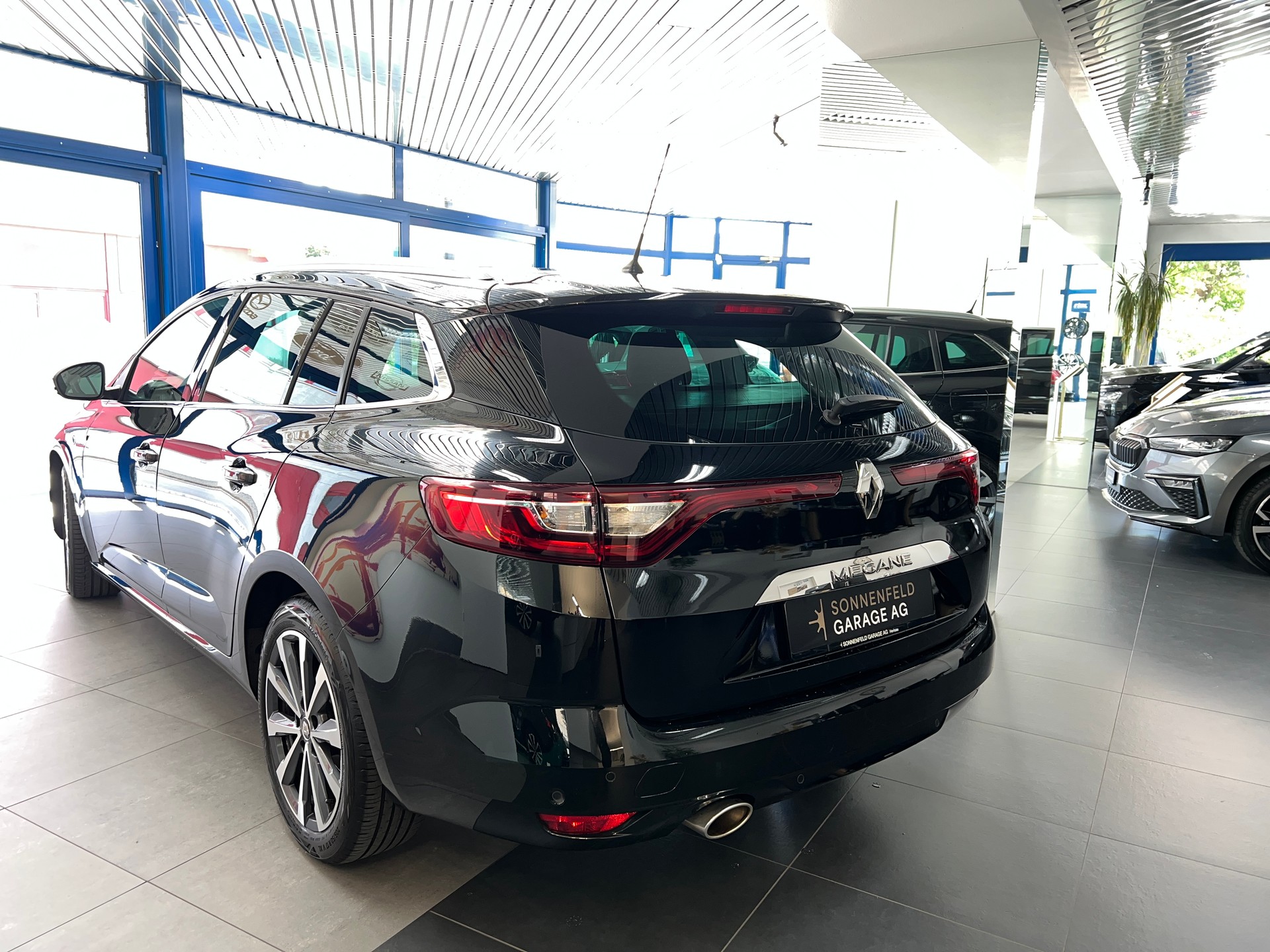 RENAULT Mégane Grandtour 1.3 16V Turbo GT Line EDC-showroom-element-2
