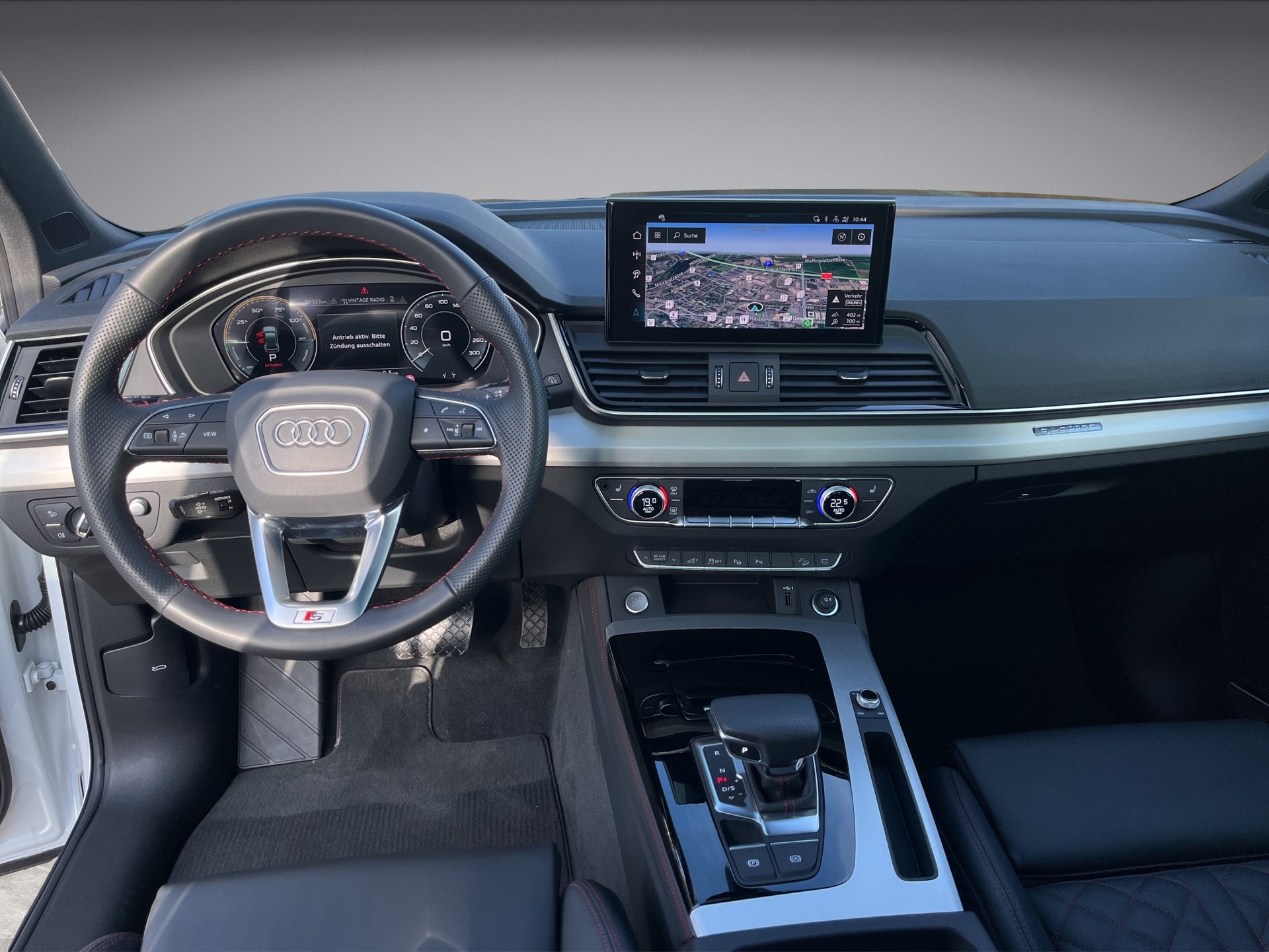 AUDI Q5 55 TFSI e PHEV S line quattro S-tronic*Panodach, Head-up, 360°Kamera, AHK, B&O, (5-Jahre Garantie)-image-16