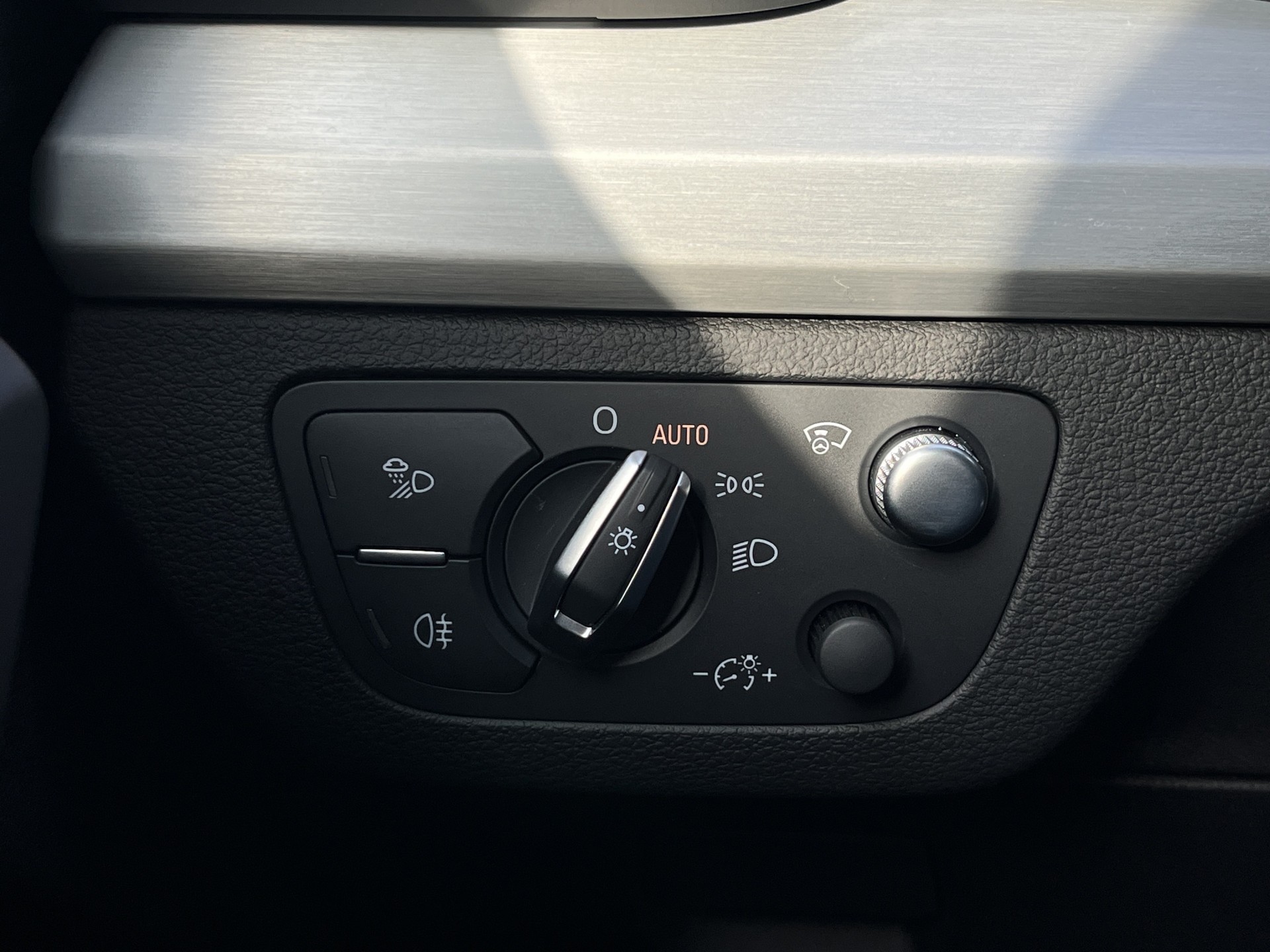 AUDI Q5 55 TFSI e PHEV S line quattro S-tronic*Panodach, Head-up, 360°Kamera, AHK, B&O, (5-Jahre Garantie)-image-23