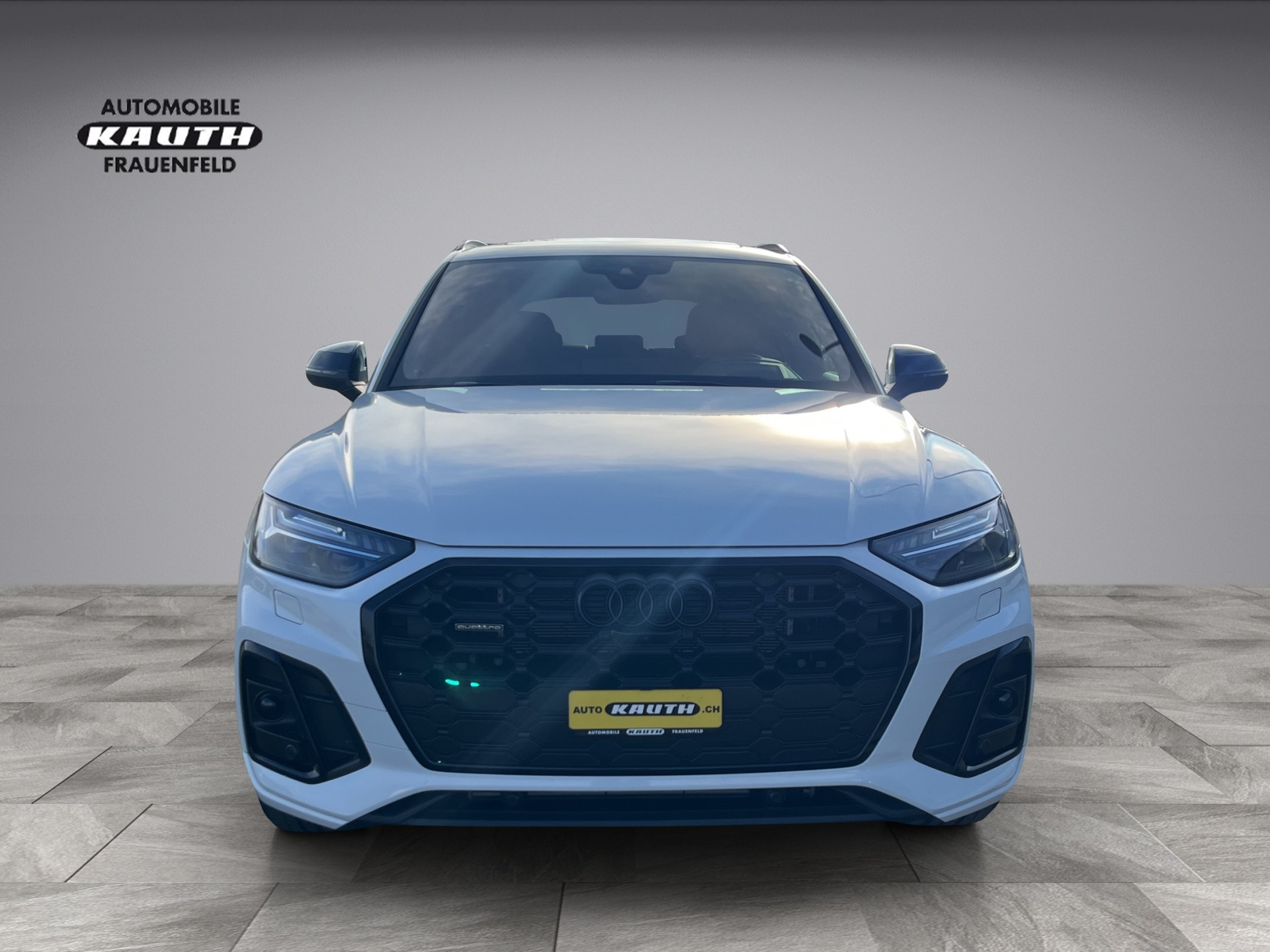 AUDI Q5 55 TFSI e PHEV S line quattro S-tronic*Panodach, Head-up, 360°Kamera, AHK, B&O, (5-Jahre Garantie)-showroom-element-3