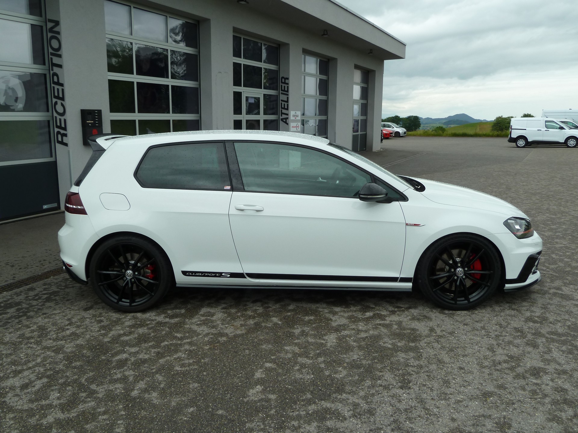 VW Golf 2.0 TSI GTI Clubsport S-image-3