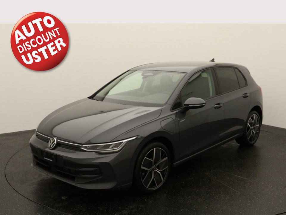 VW Golf VIII 1.5 TSI PHEV Limited