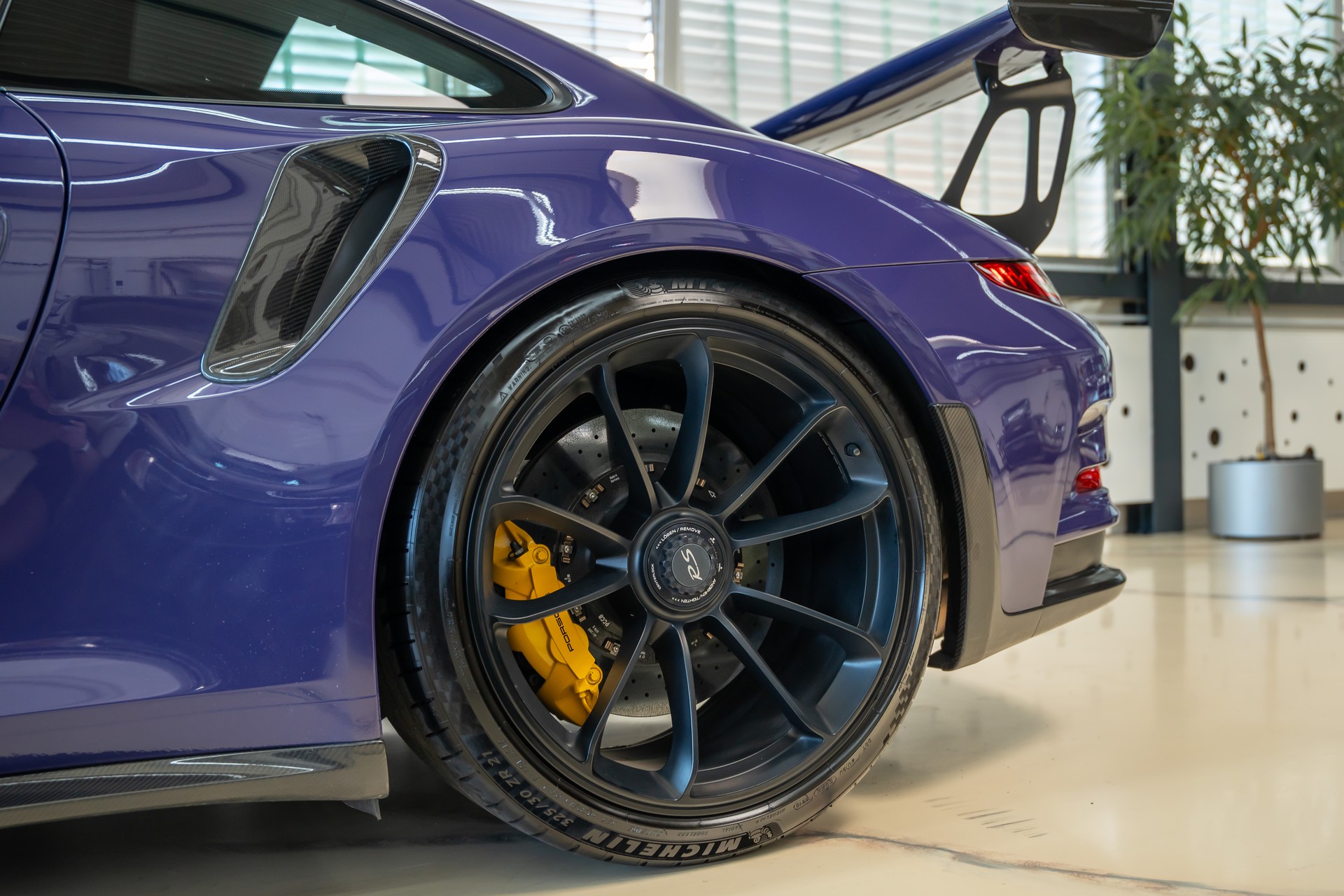 PORSCHE 911 GT3 RS PDK / TECHART ** Ultraviolett **-image-12