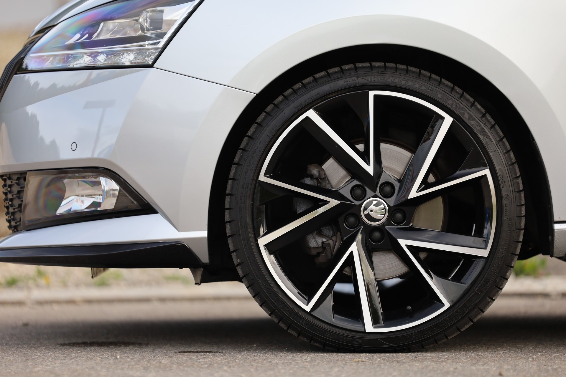 SKODA Fabia 1.0 TSI Monte Carlo DSG-image-6