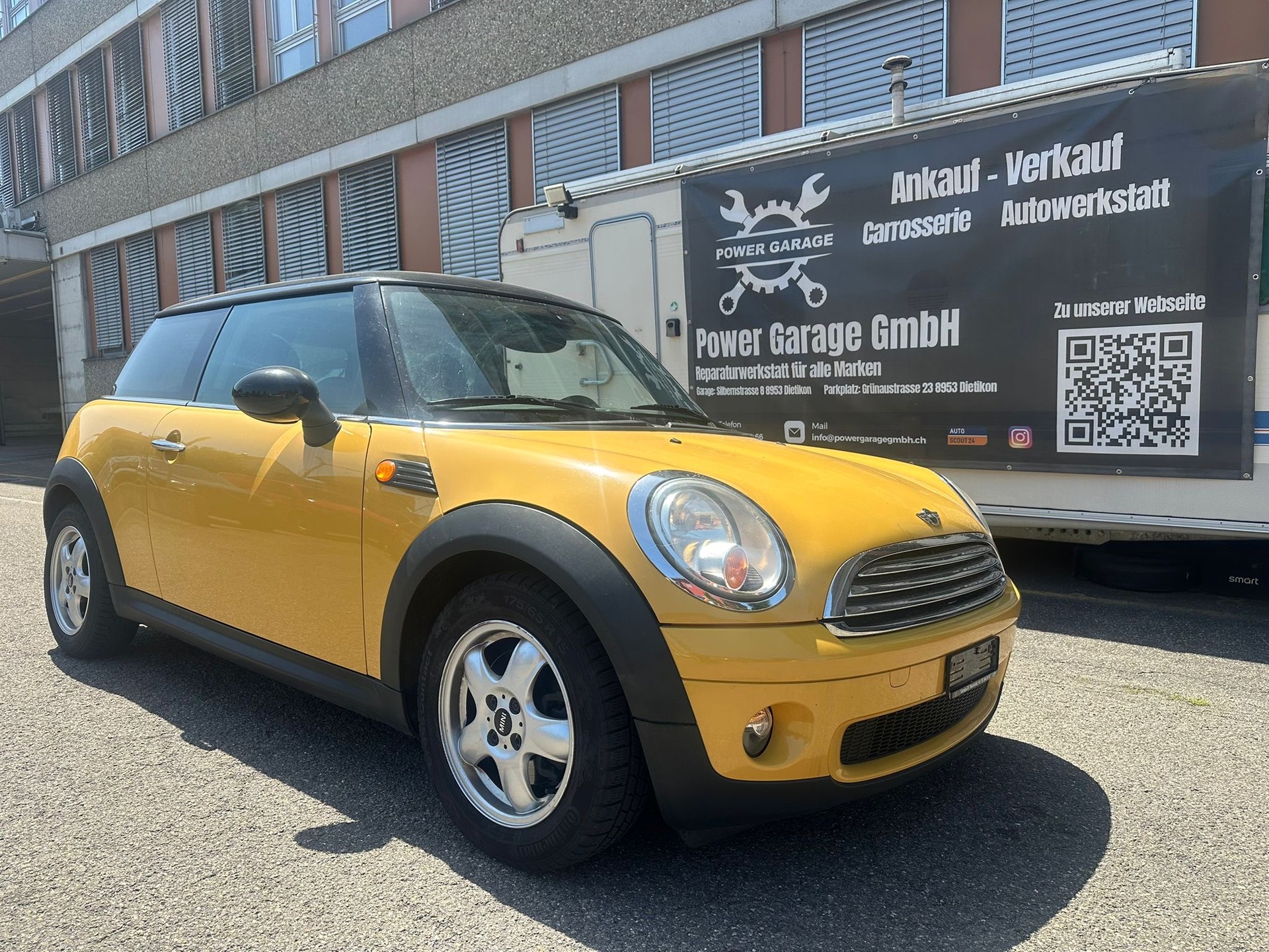 MINI Cooper-image-2