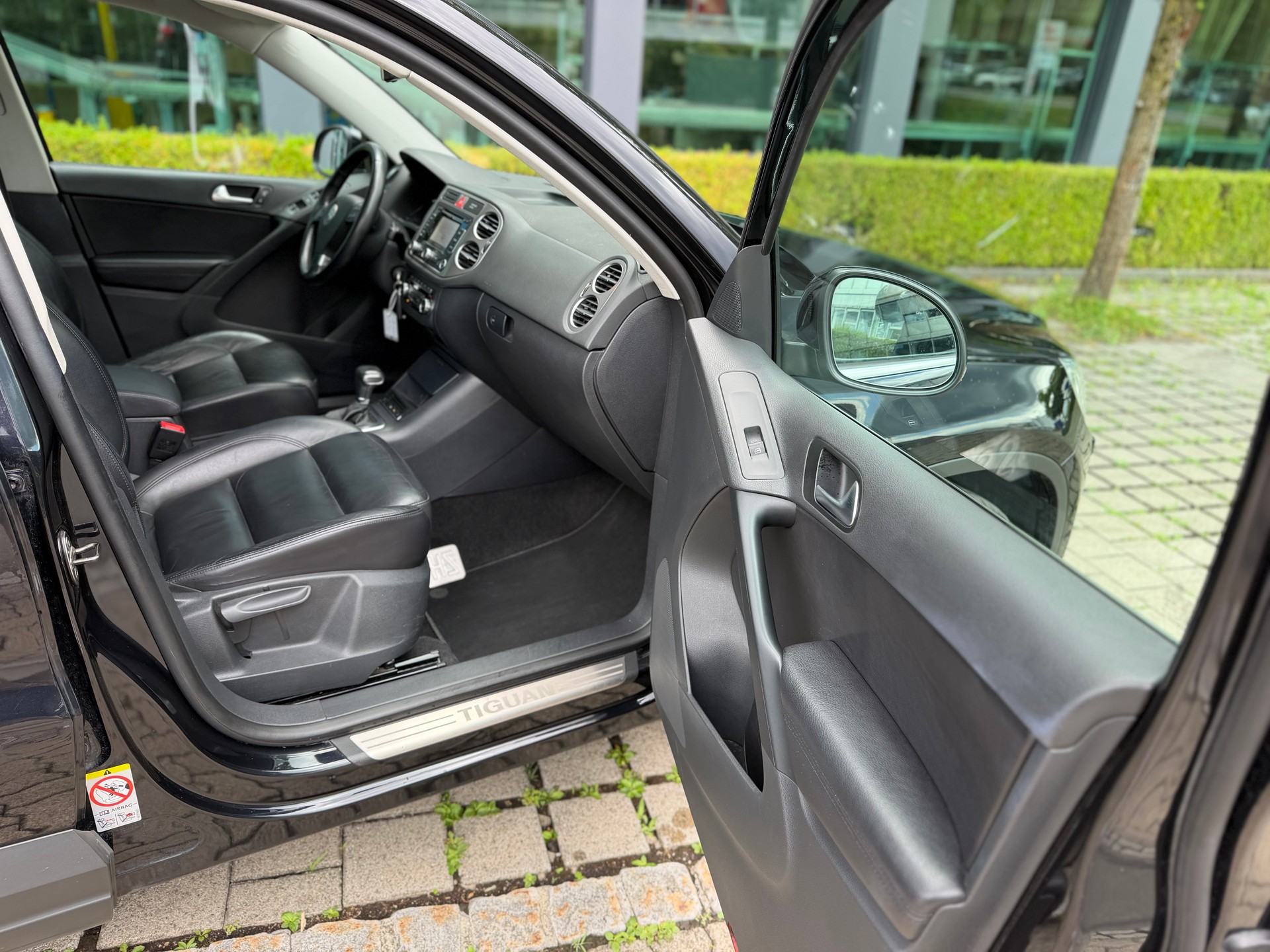 VW Tiguan 2.0 TSI Sport&Style Tiptronic-image-16