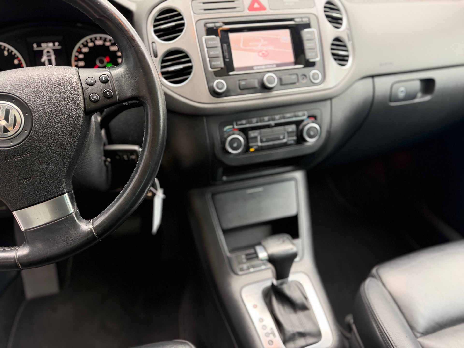 VW Tiguan 2.0 TSI Sport&Style Tiptronic-image-21