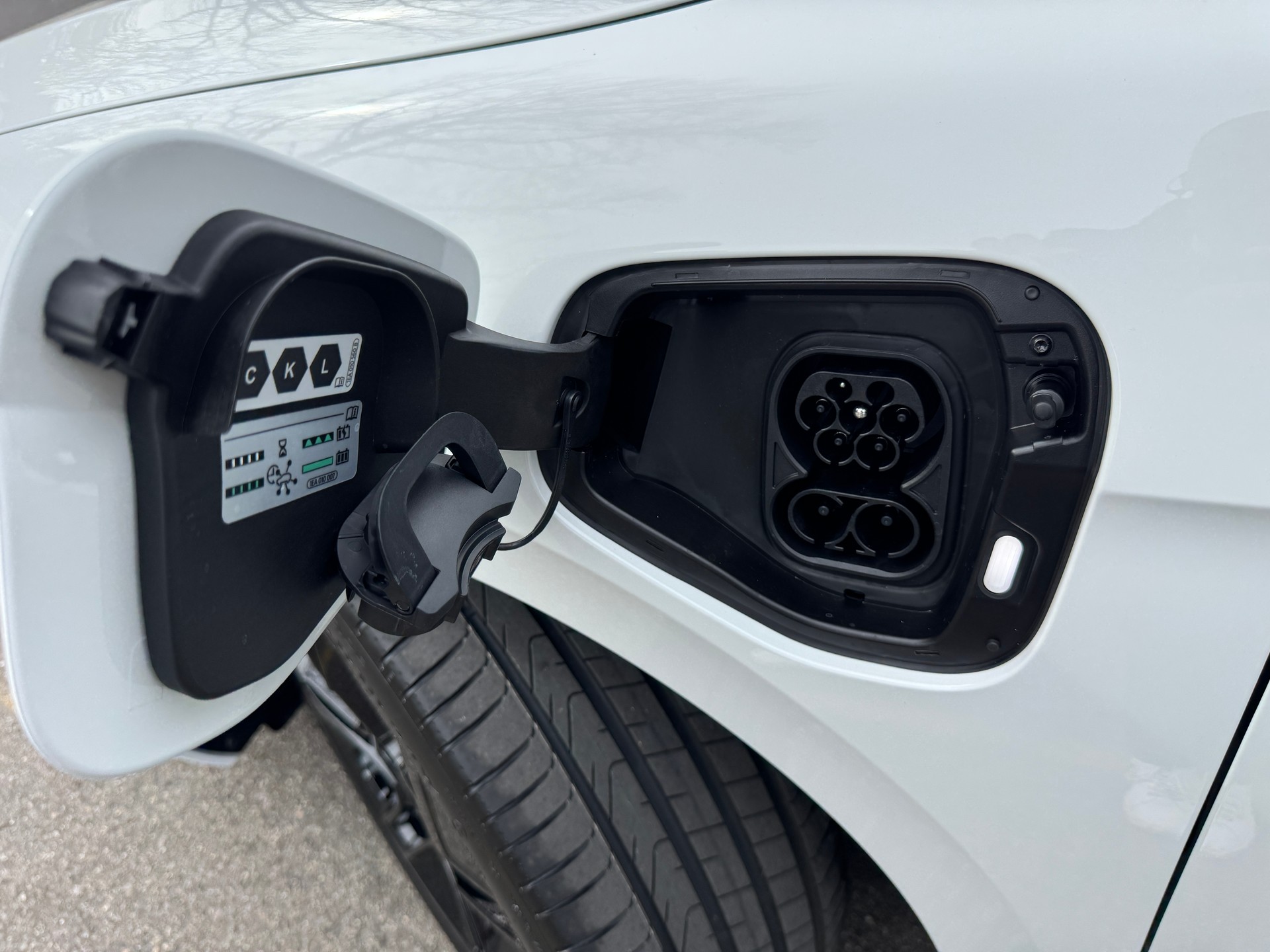 VW Passat Variant 1.5 TSI evo2 Plug-In- Hybrid R-Line DSG-image-29