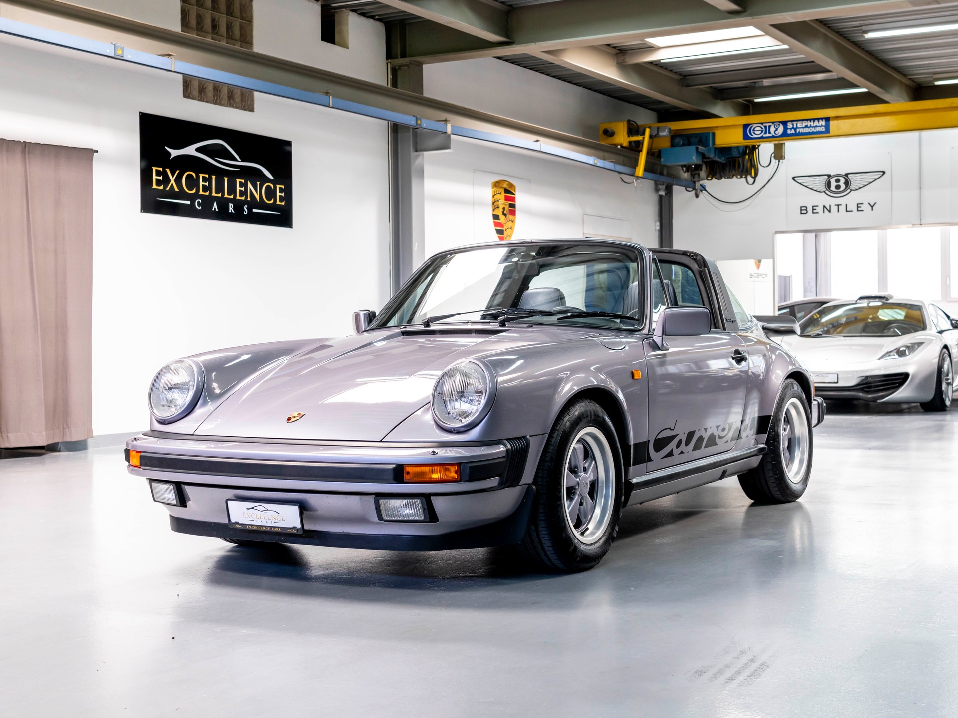 PORSCHE Carrera 3.2 Targa Jubileé 1 OF 165
