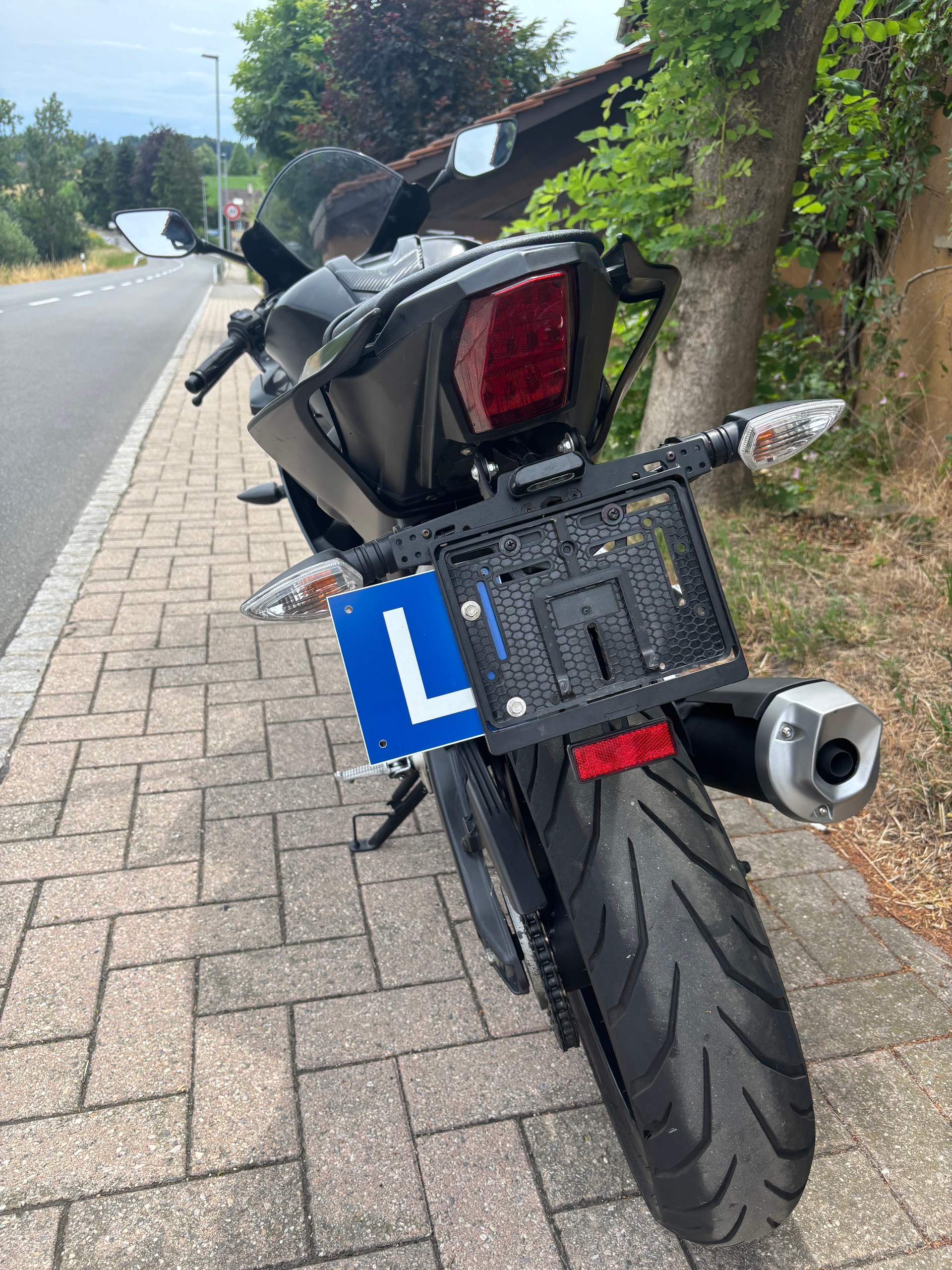 YAMAHA R 125-image-7