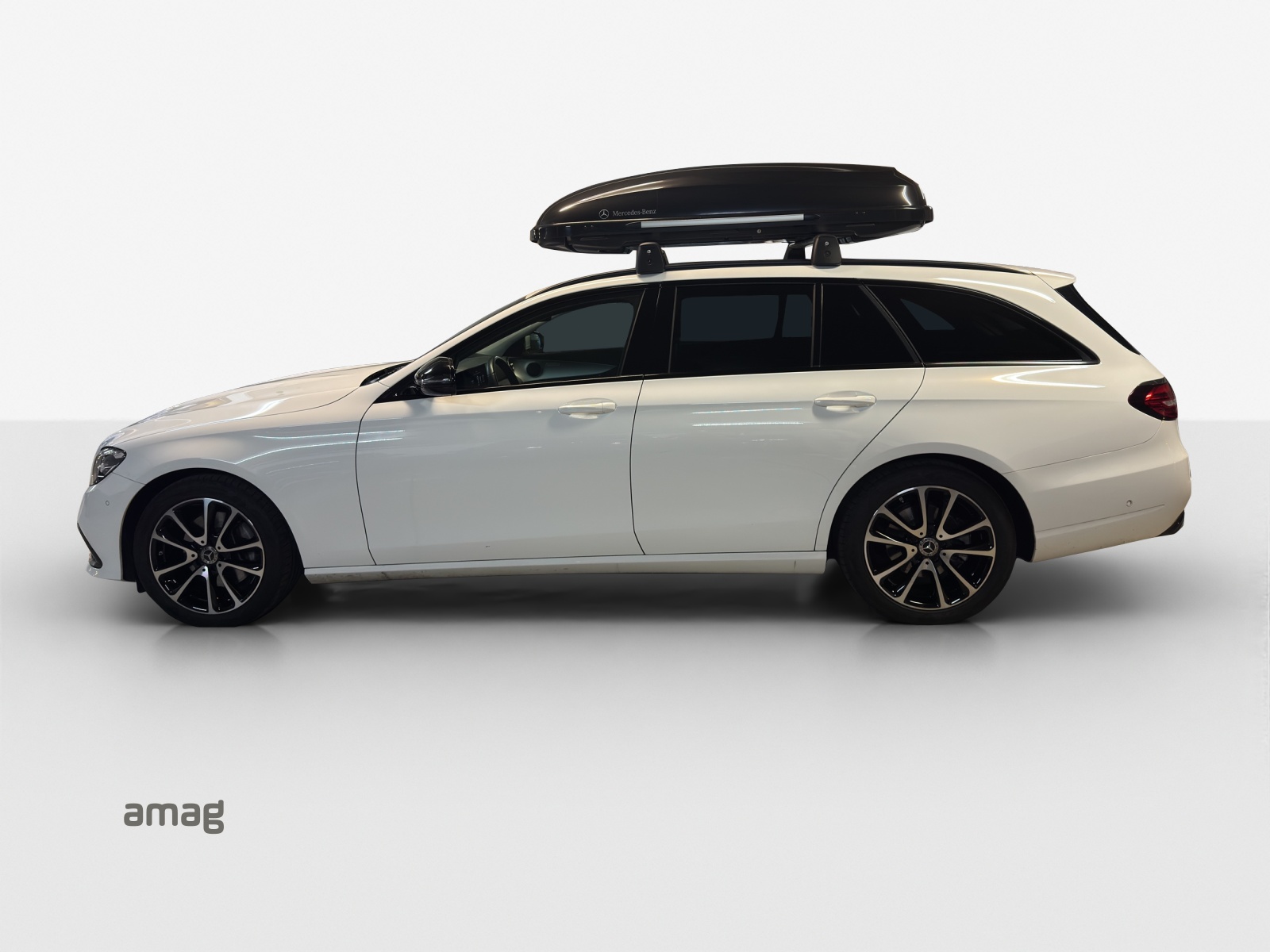 MERCEDES-BENZ E 220 d T 4Matic Swiss Star 9G-Tronic-showroom-element-1