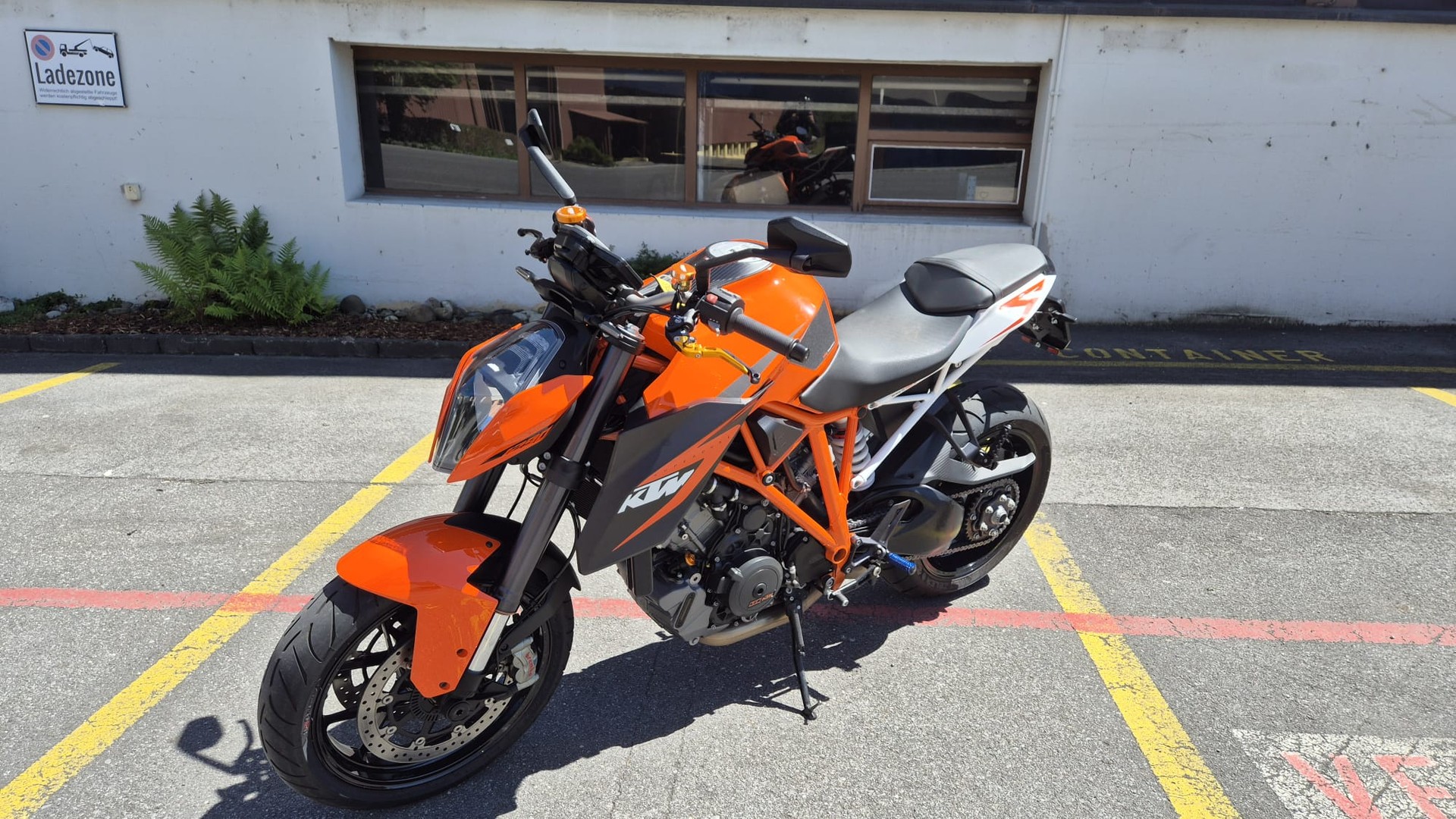 KTM 1290 Super Duke R-image-4