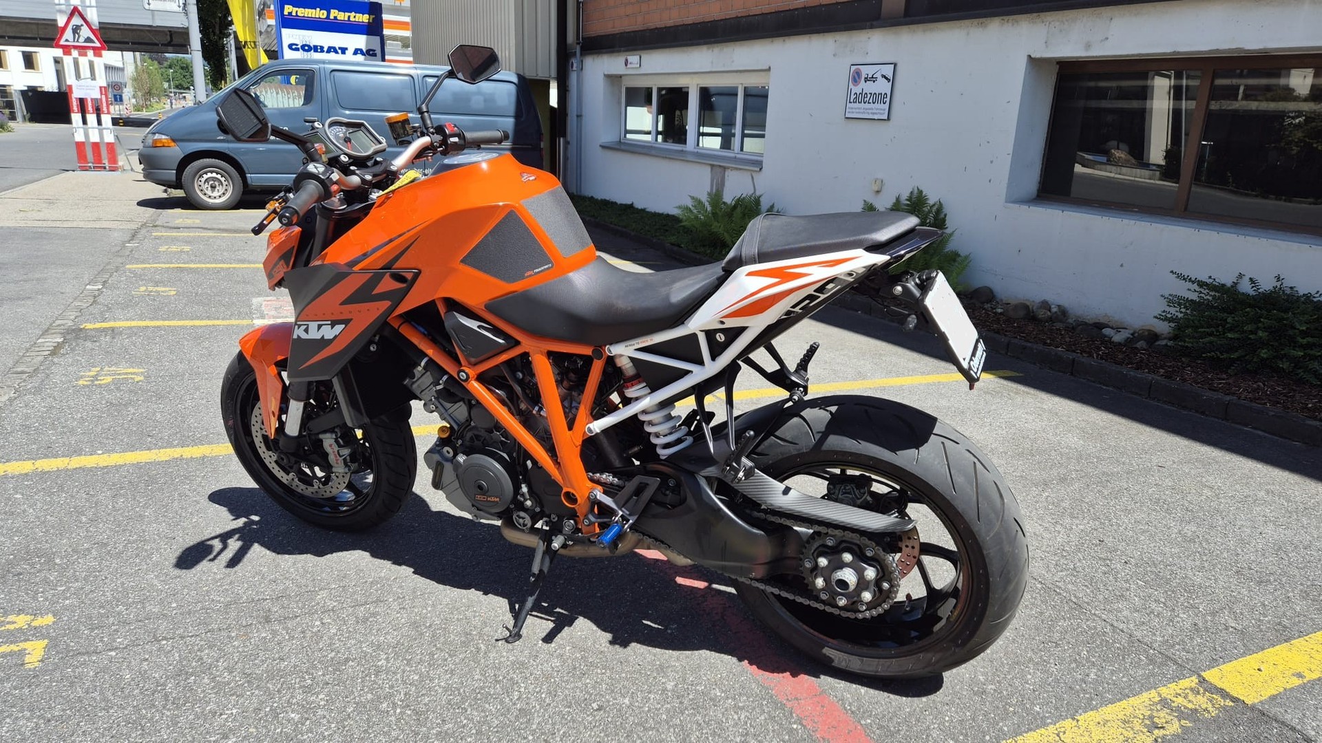 KTM 1290 Super Duke R-image-3