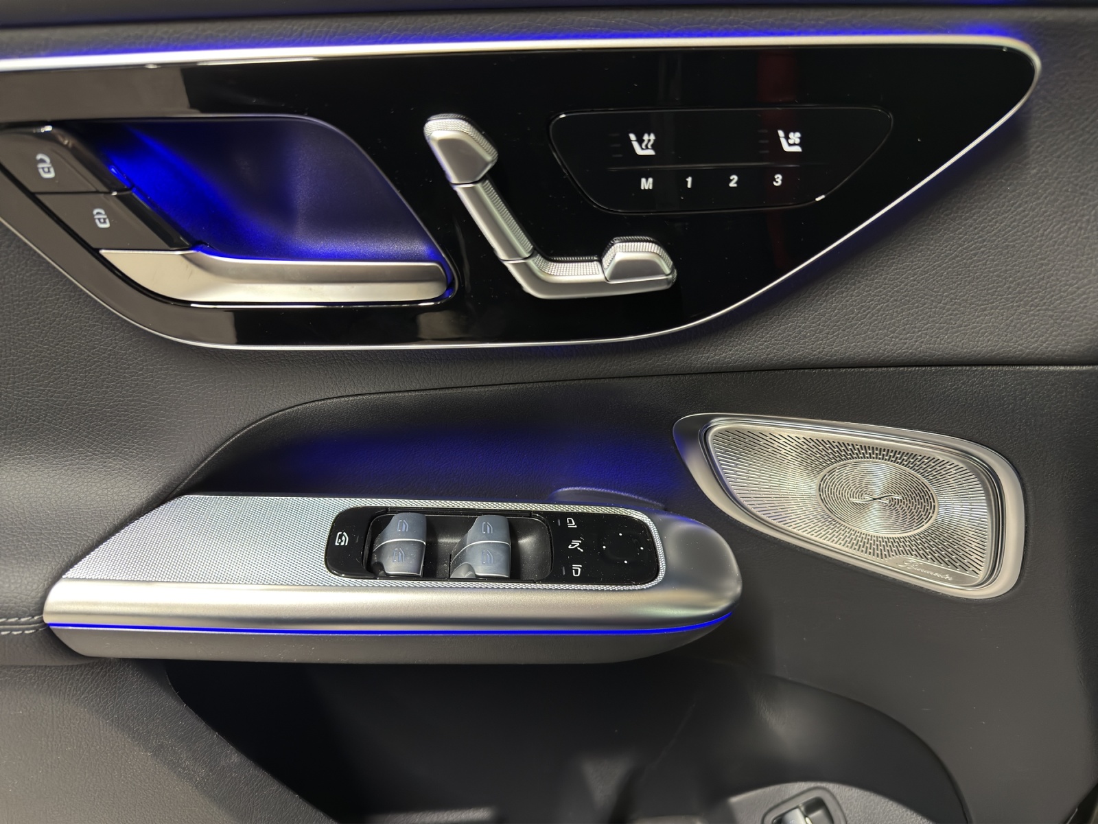MERCEDES-BENZ GLC 300 4Matic 9G-Tronic-image-11