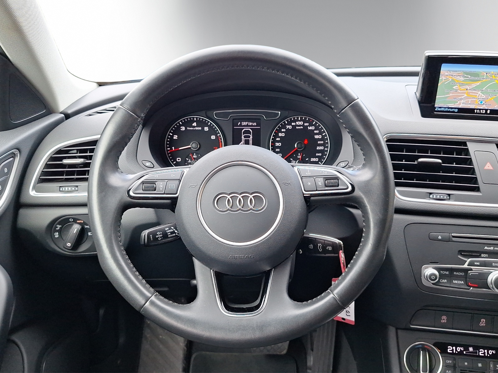 AUDI Q3 1.4 TFSI S-Tronic-image-6