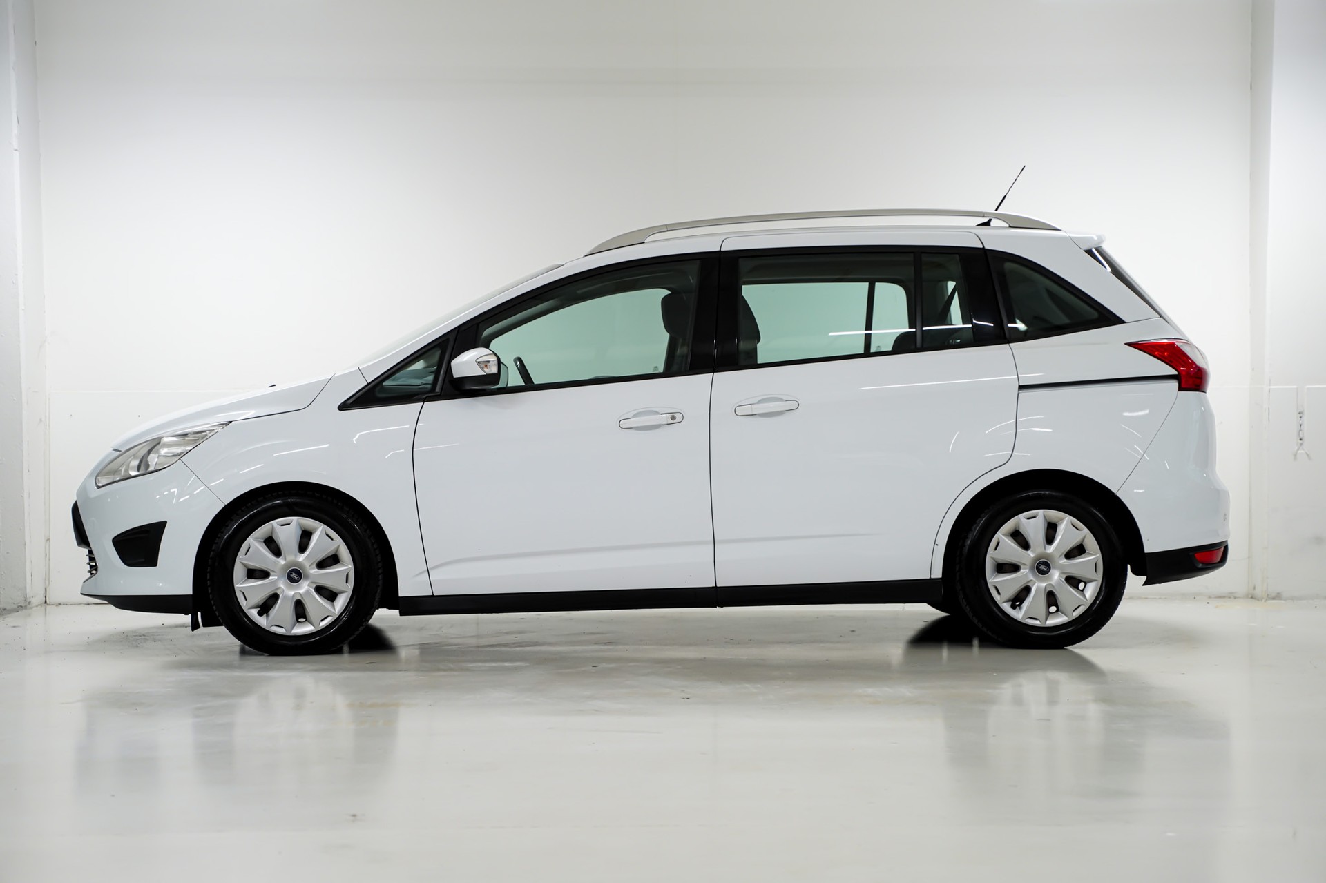 FORD Grand C-Max 1.6 TDCi Carving-showroom-element-3