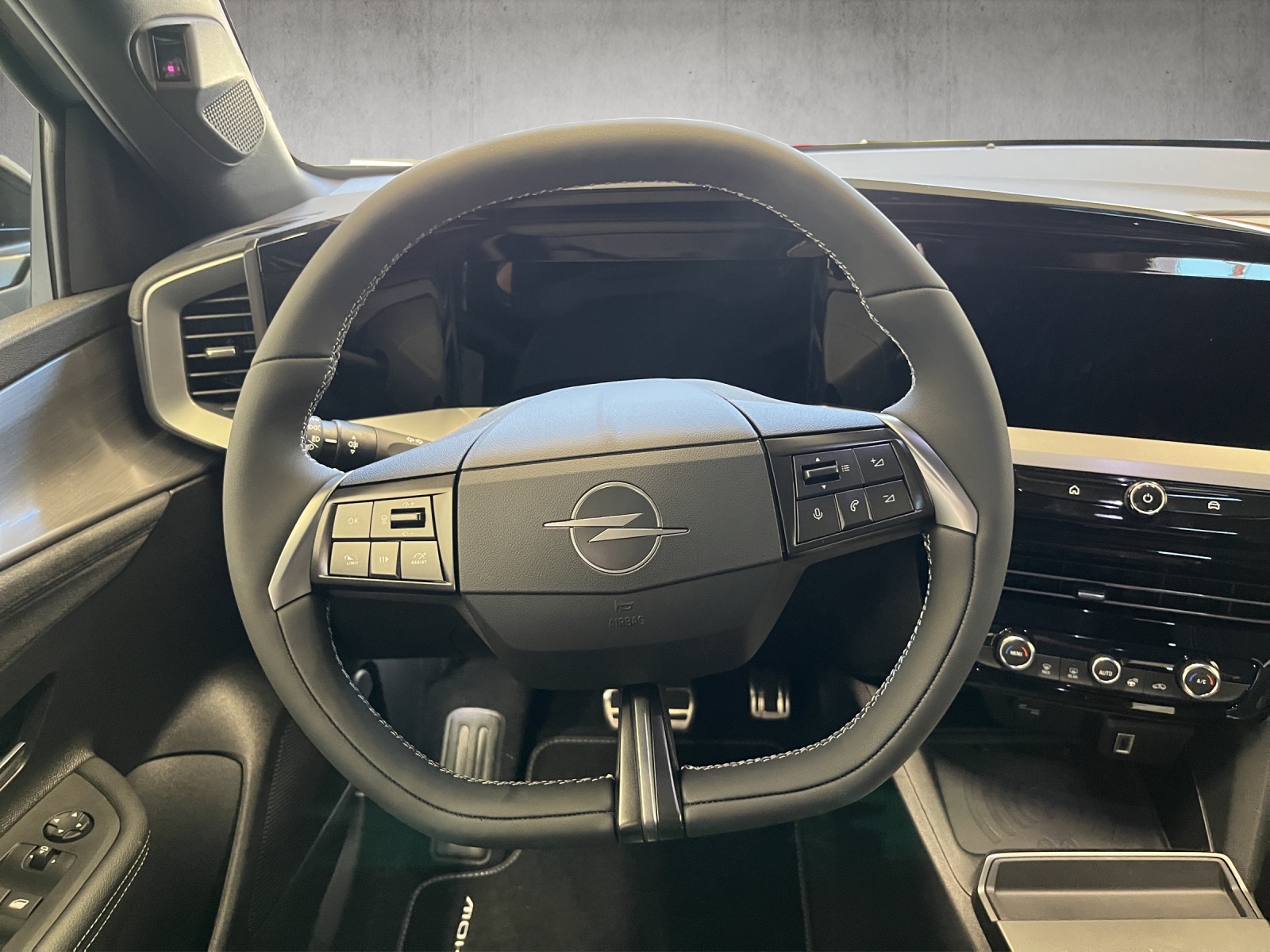 OPEL Mokka-e GSe-image-11
