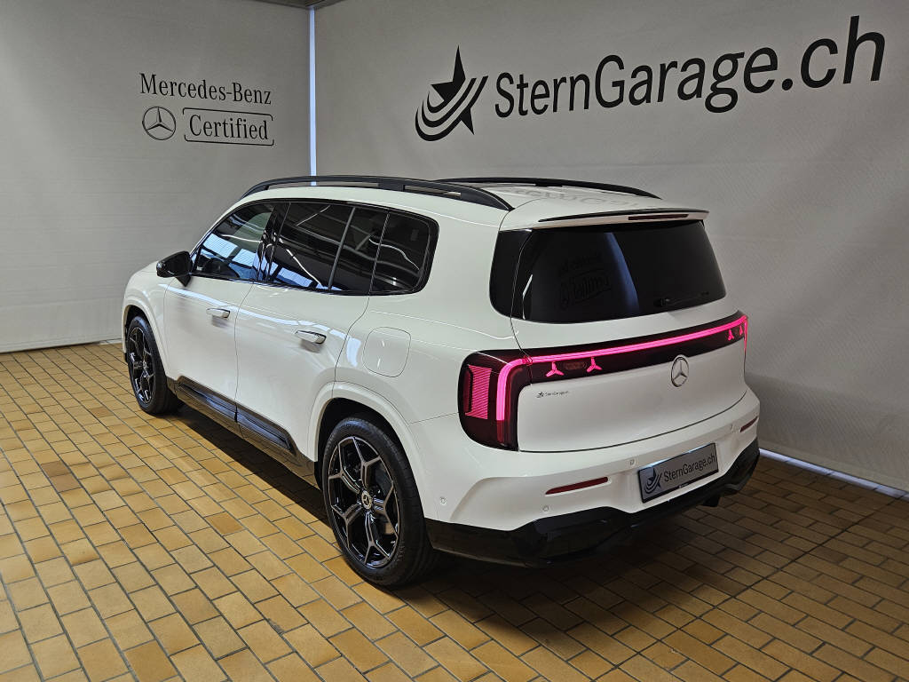 MERCEDES-BENZ GLB 220 4Matic-showroom-element-2