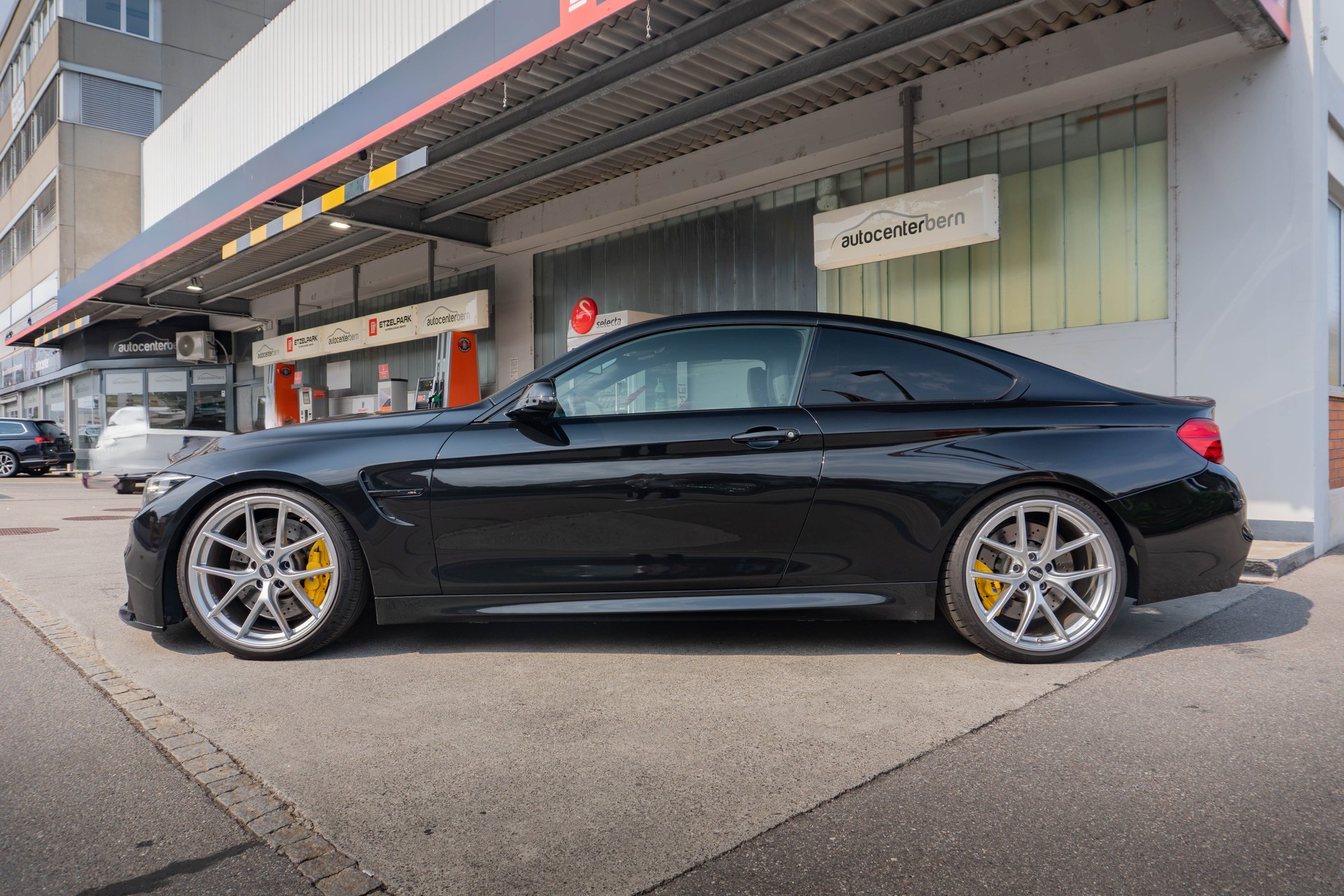 BMW M4 Coupé DKG-image-3
