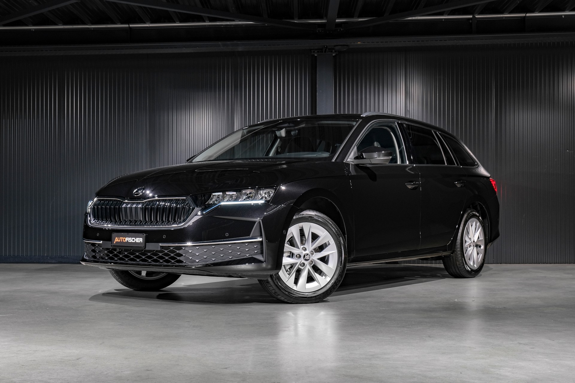 SKODA Octavia Combi 1.5 TSI mHEV DSG Selection