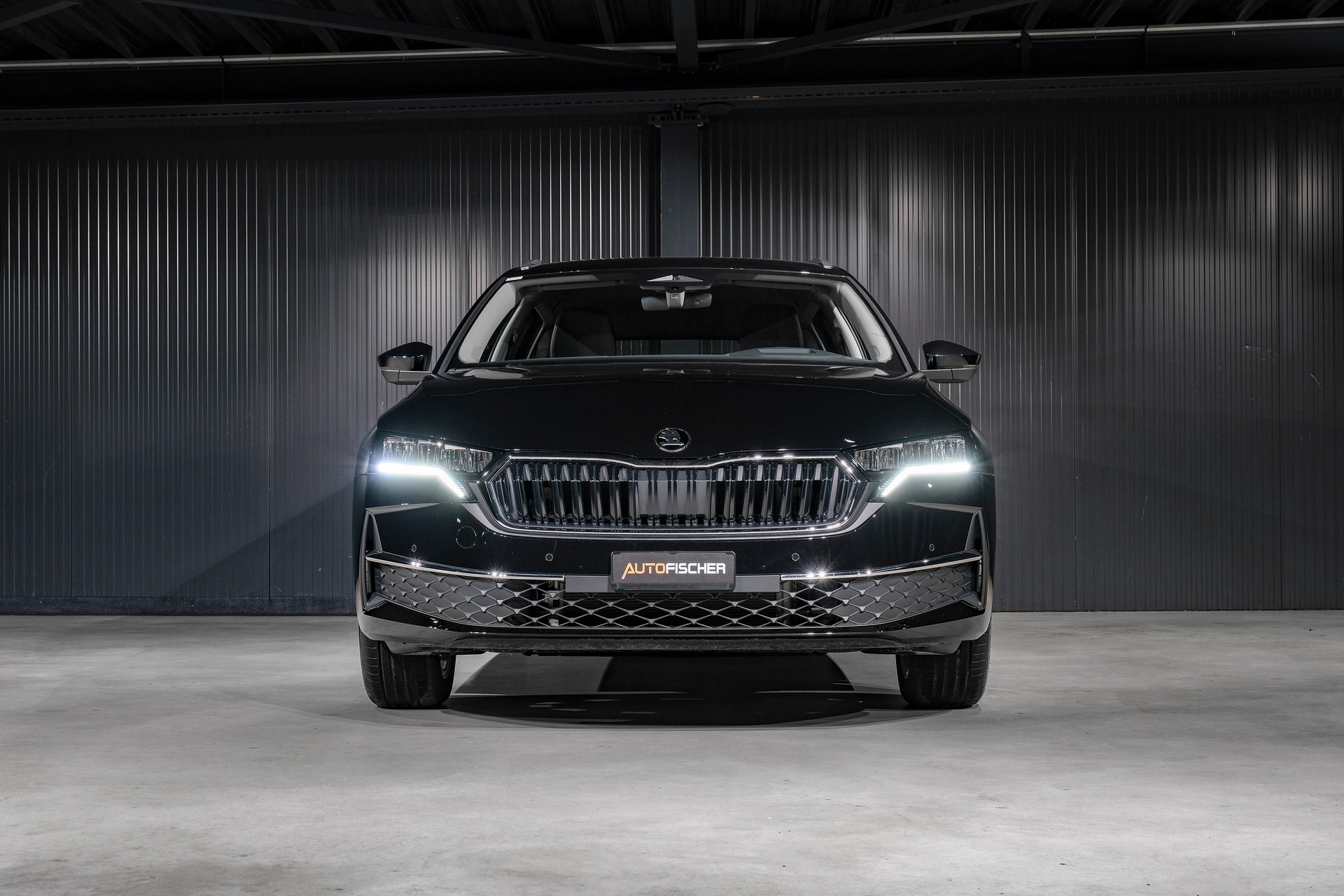 SKODA Octavia Combi 1.5 TSI mHEV DSG Selection-showroom-element-2