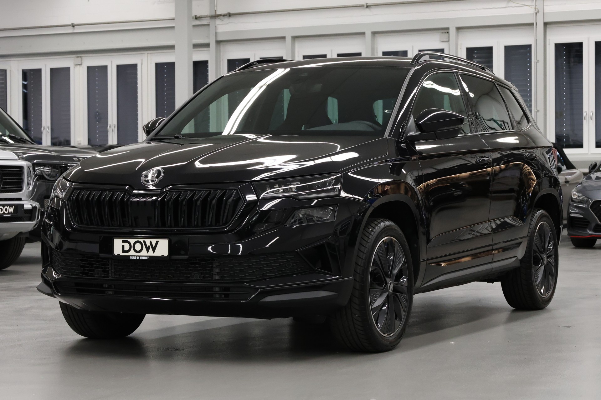 SKODA Karoq 1.5 TSI SportLine DSG-showroom-element-2