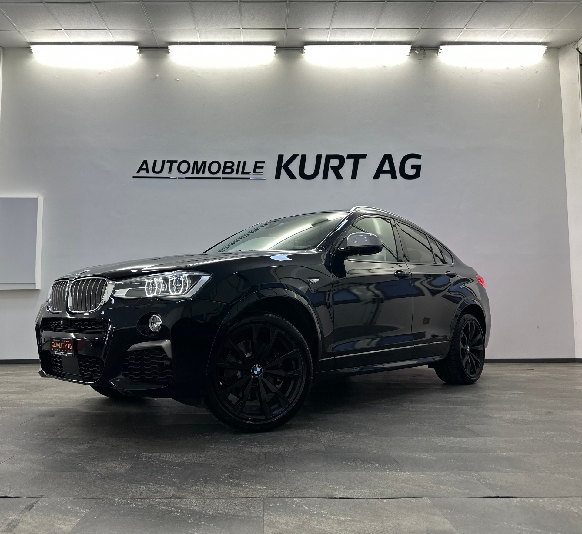 BMW X4 M 40i Steptronic M Sport-showroom-element-1