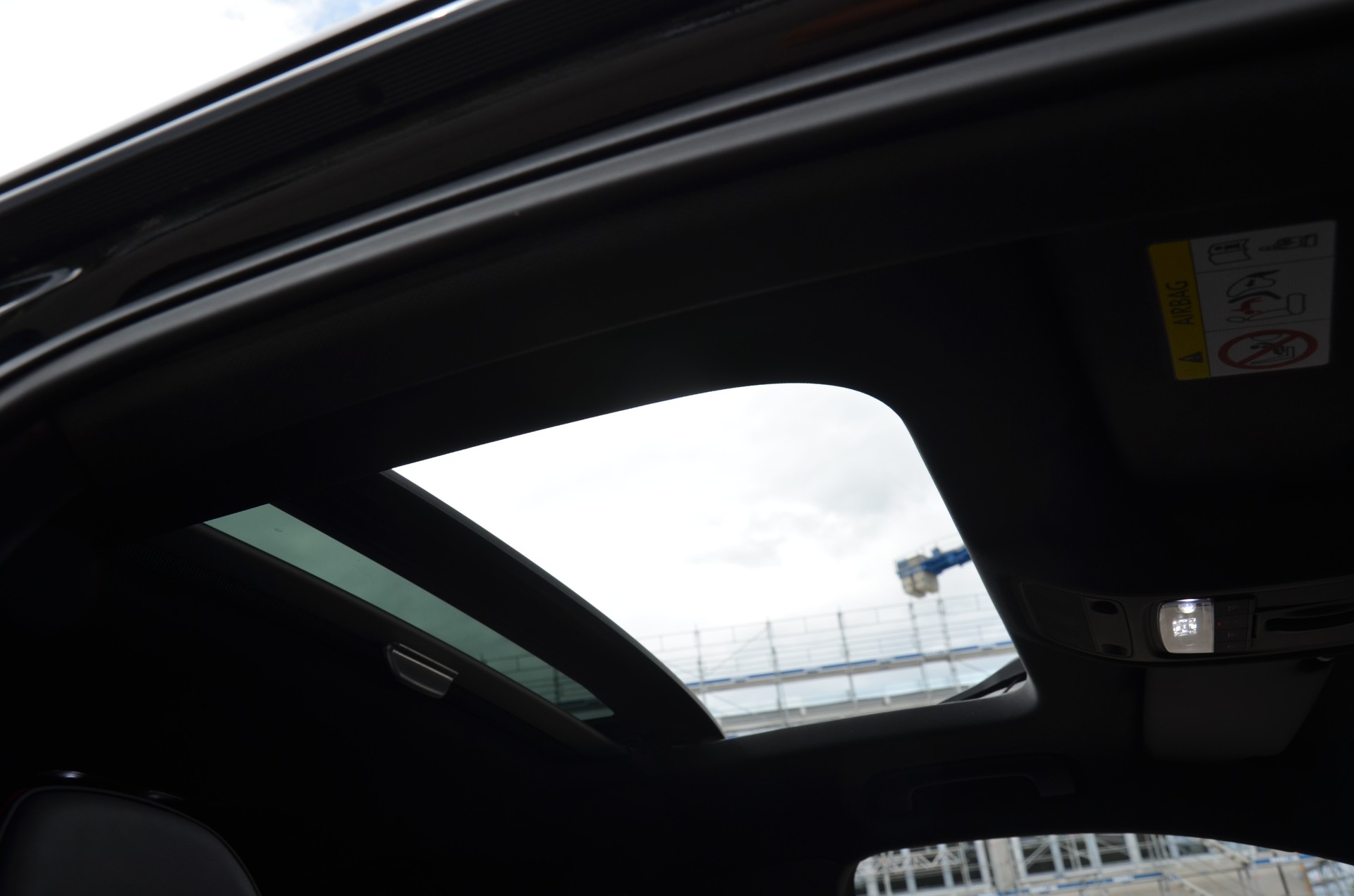 AUDI S3 Sportback 2.0 TFSI quattro S-tronic-image-9