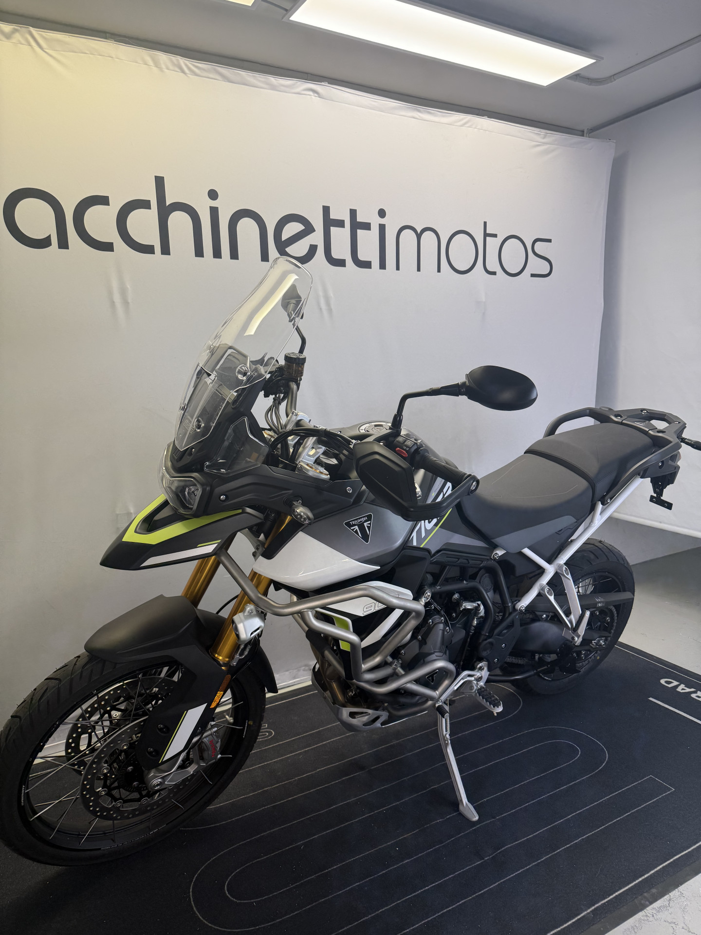 TRIUMPH Tiger 900 Rally Aragon Edition-image-3