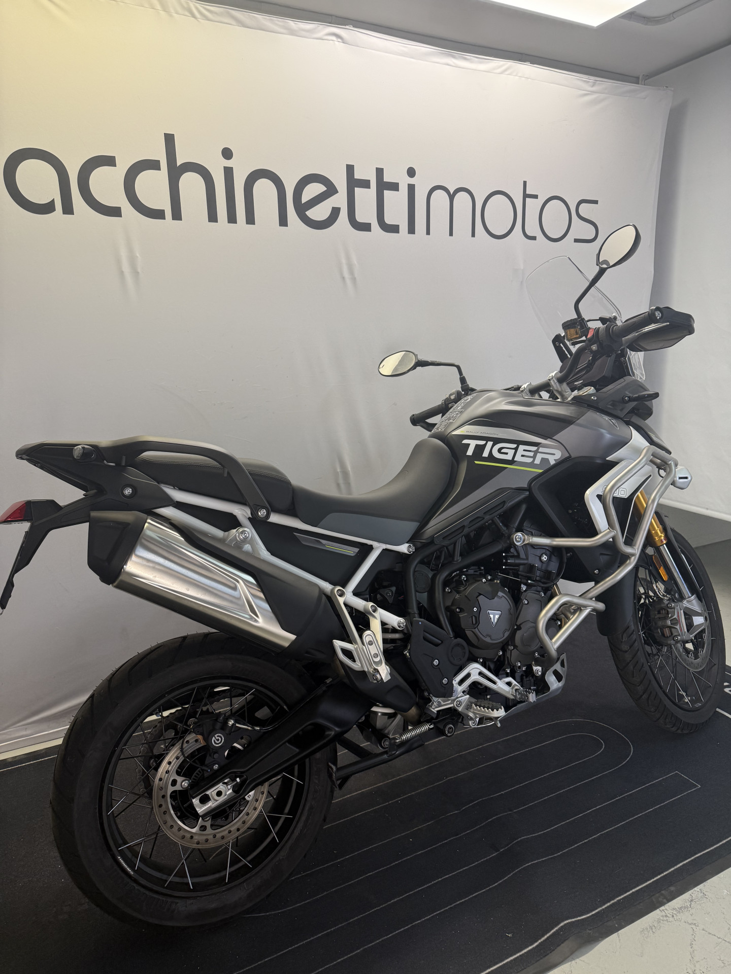 TRIUMPH Tiger 900 Rally Aragon Edition-image-4