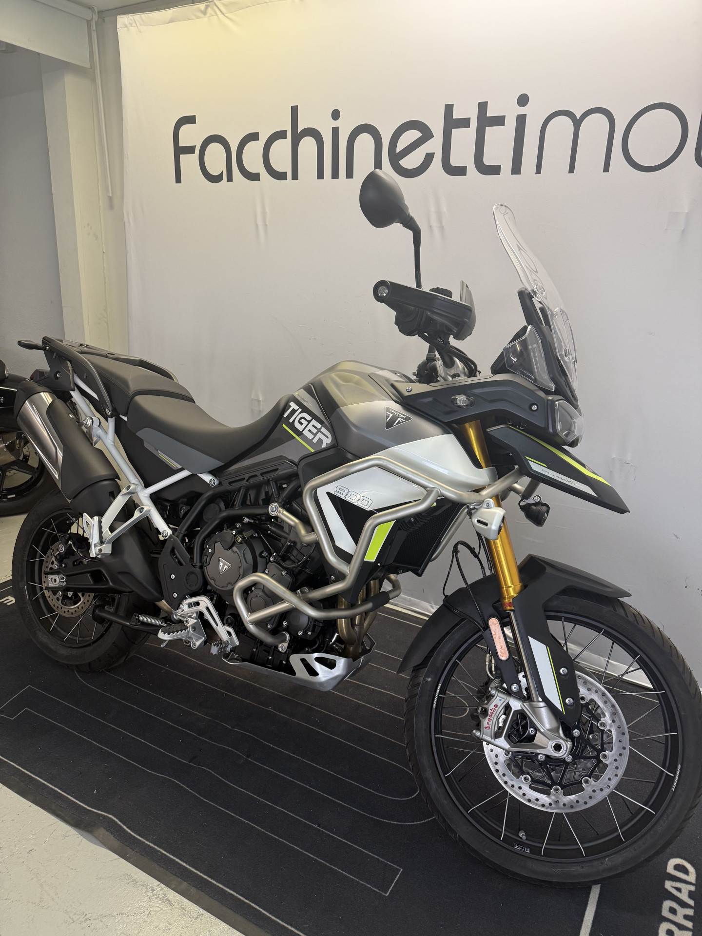 TRIUMPH Tiger 900 Rally Aragon Edition-image-1