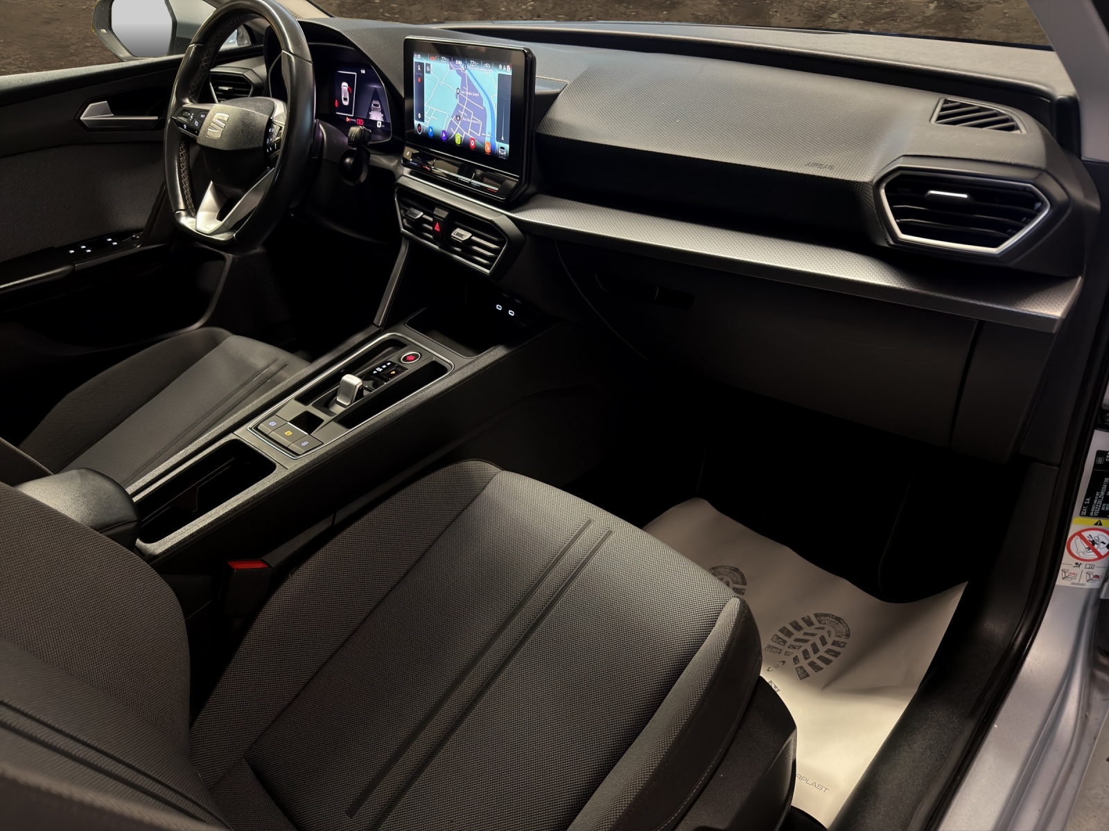 SEAT Leon ST 2.0 TDI EVO DSG Style-image-9