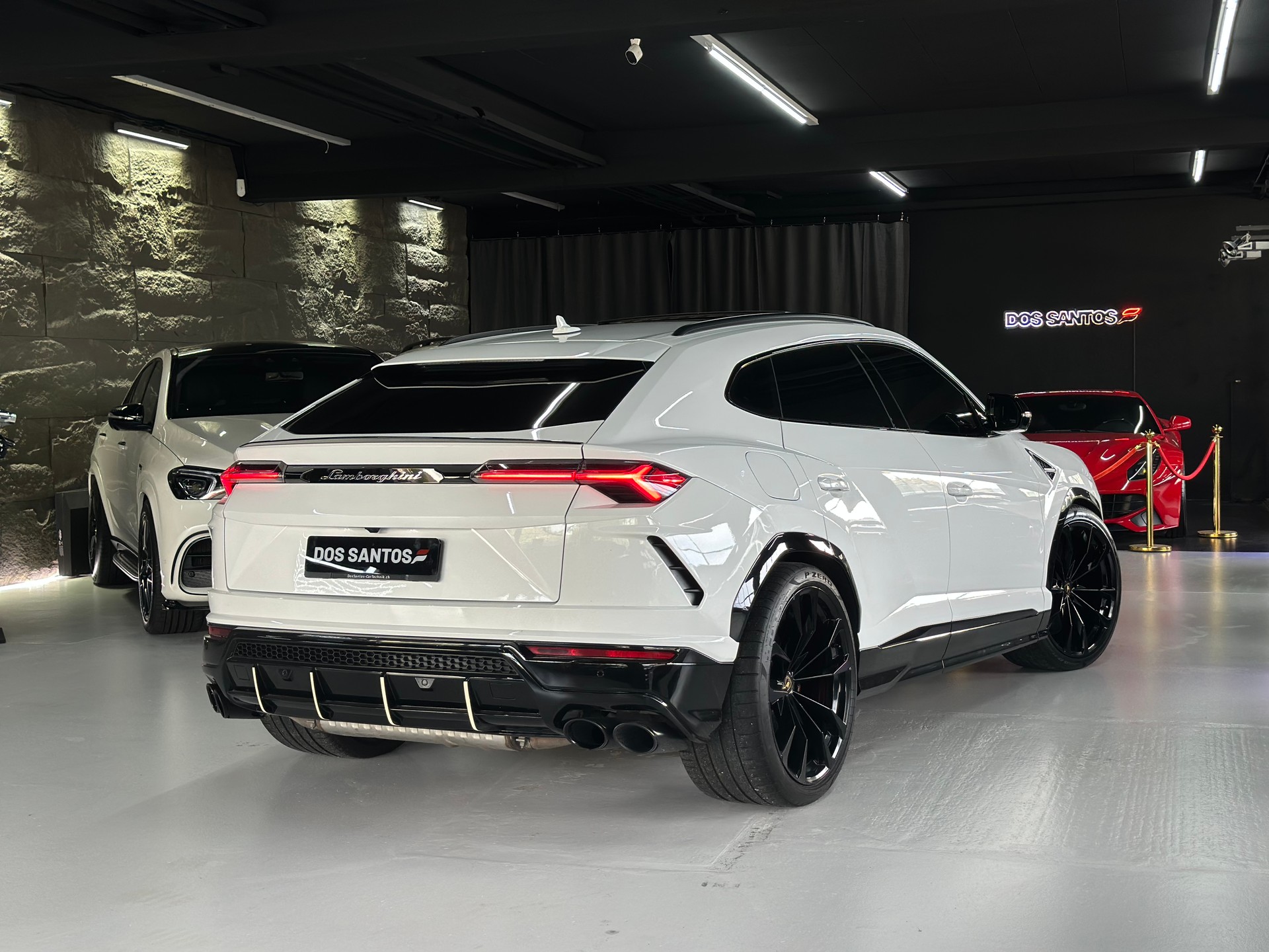 LAMBORGHINI Urus E-Gear Bianco Monocerus-image-2