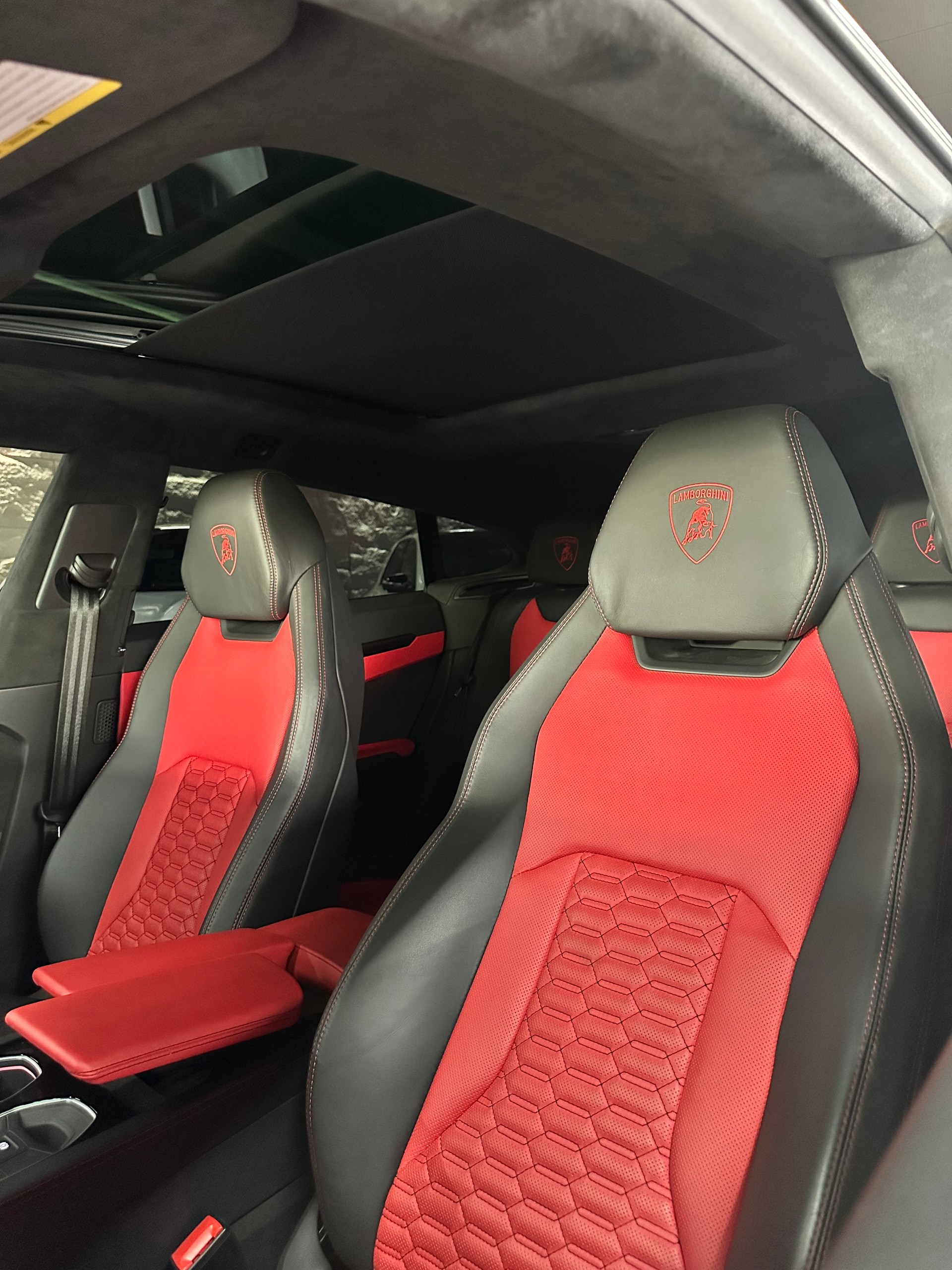 LAMBORGHINI Urus E-Gear Bianco Monocerus-image-6
